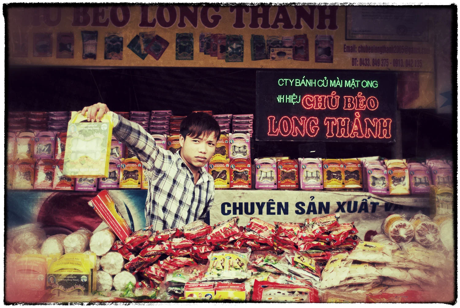 Food Seller, Perfume Pagoda, Vietnam