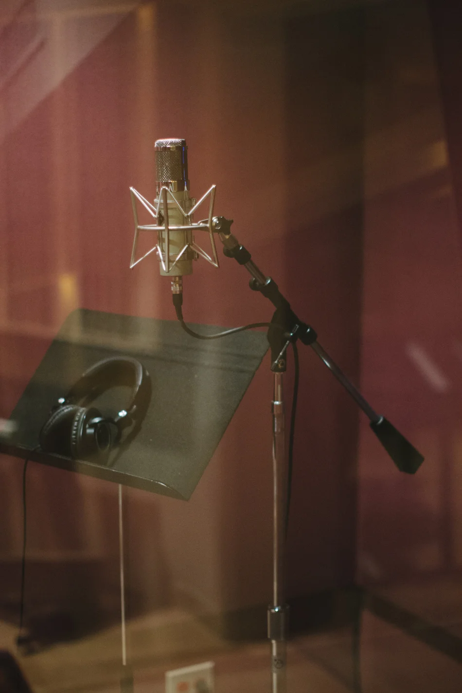 ELUX 251 // Studio A
