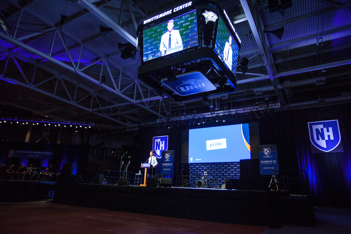 Full Stage with all graphics