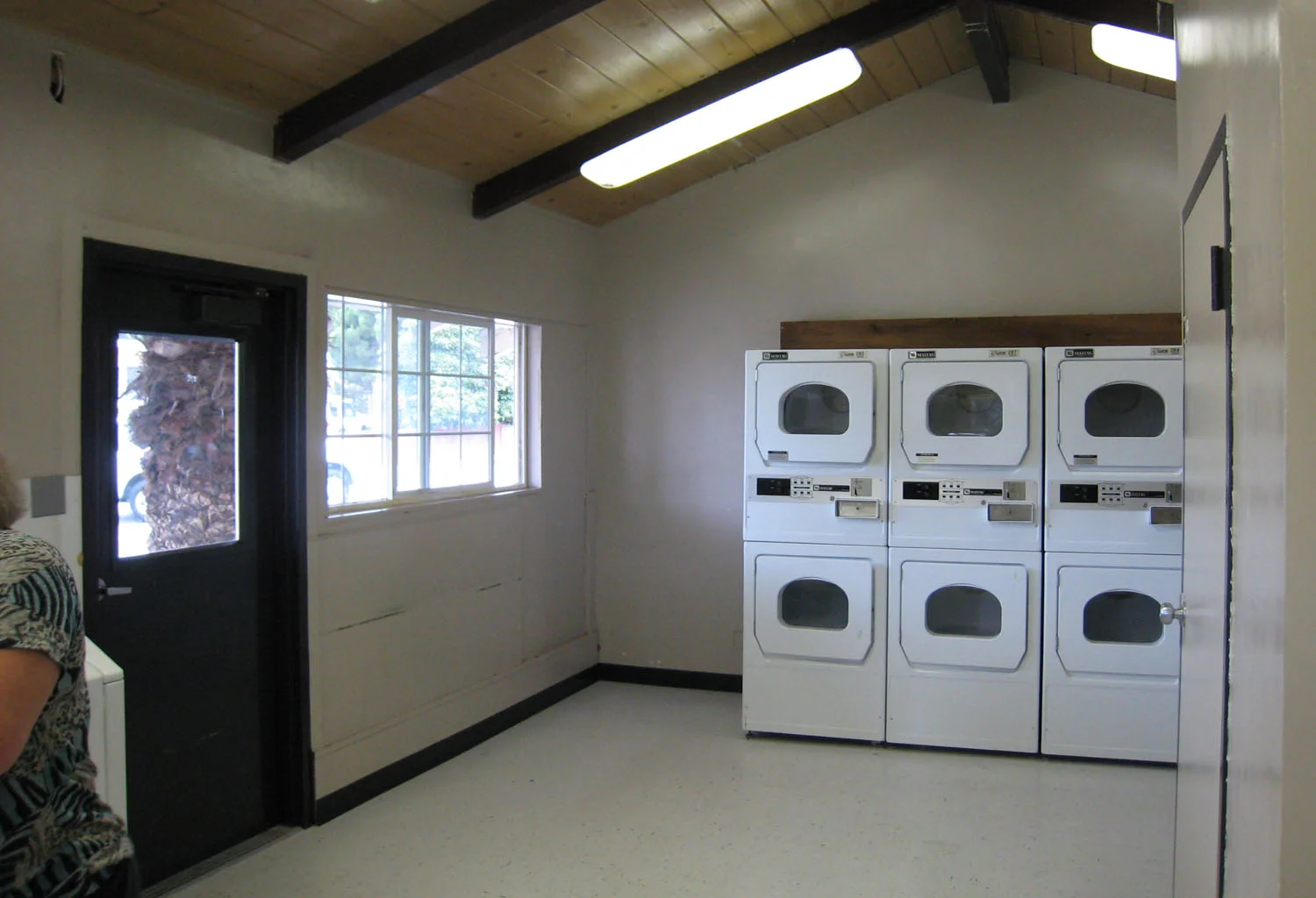 laundry-200709180092.jpg