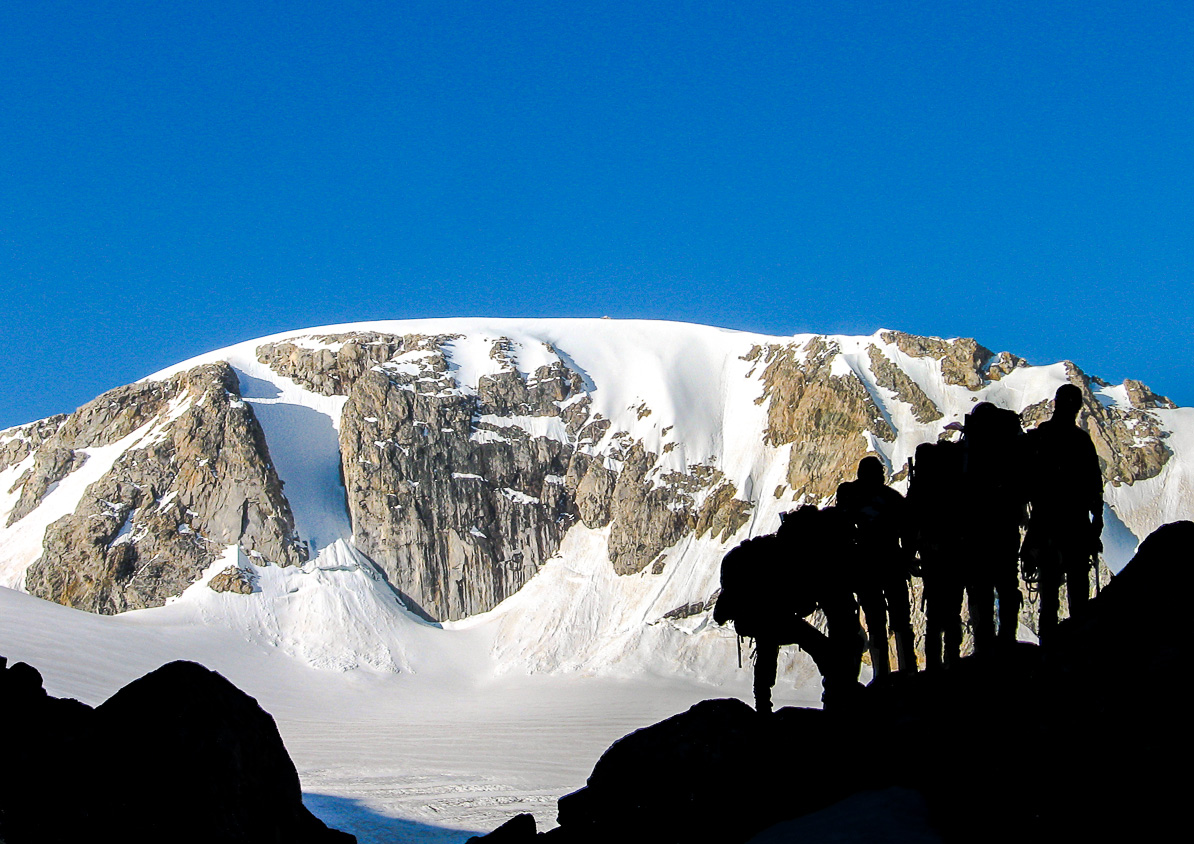 Pondering the Distant Peaks