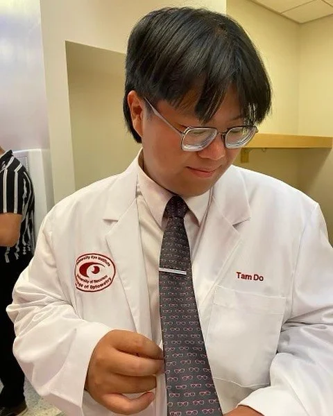 Congrats to our very own Tam Do on receiving his white coat today! We are all so proud of you and wishing you luck on your journey to becoming an optometrist! Dr. Do! πππ₯Ό (Check out his Maui Jim glasses too! )