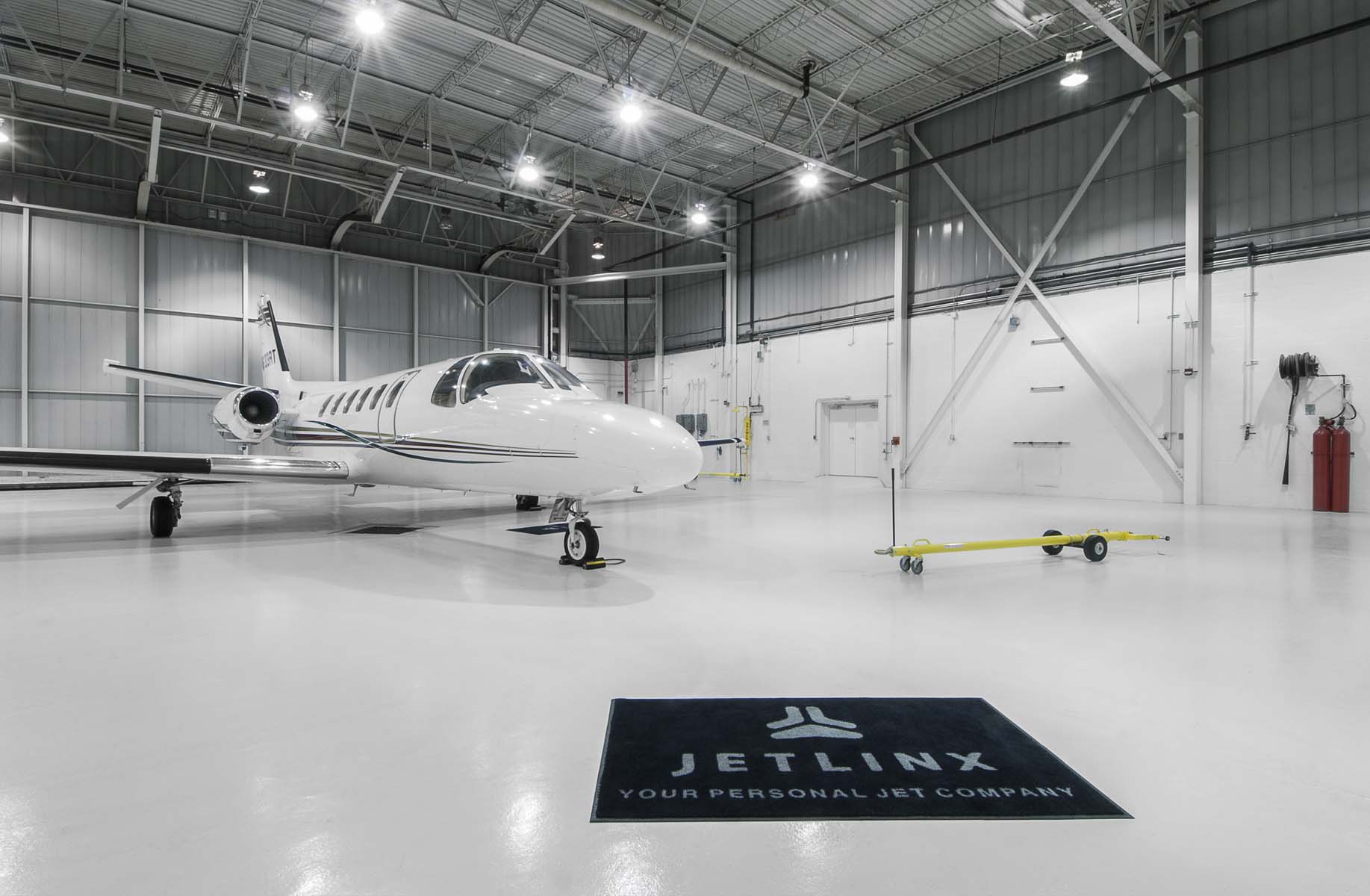 hanger-1_small.jpg