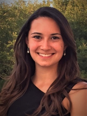 Erin head shot 1.jpg