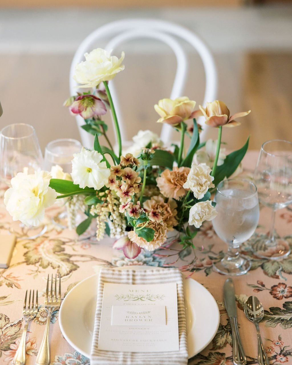 Beautiful scenes from Brooke’s bridal shower ๐ฟ๐ Can’t wait for your wedding day!
@brookenicoleevents
@ashleyraestudio
@avenuetwelve
@lovelyfest
