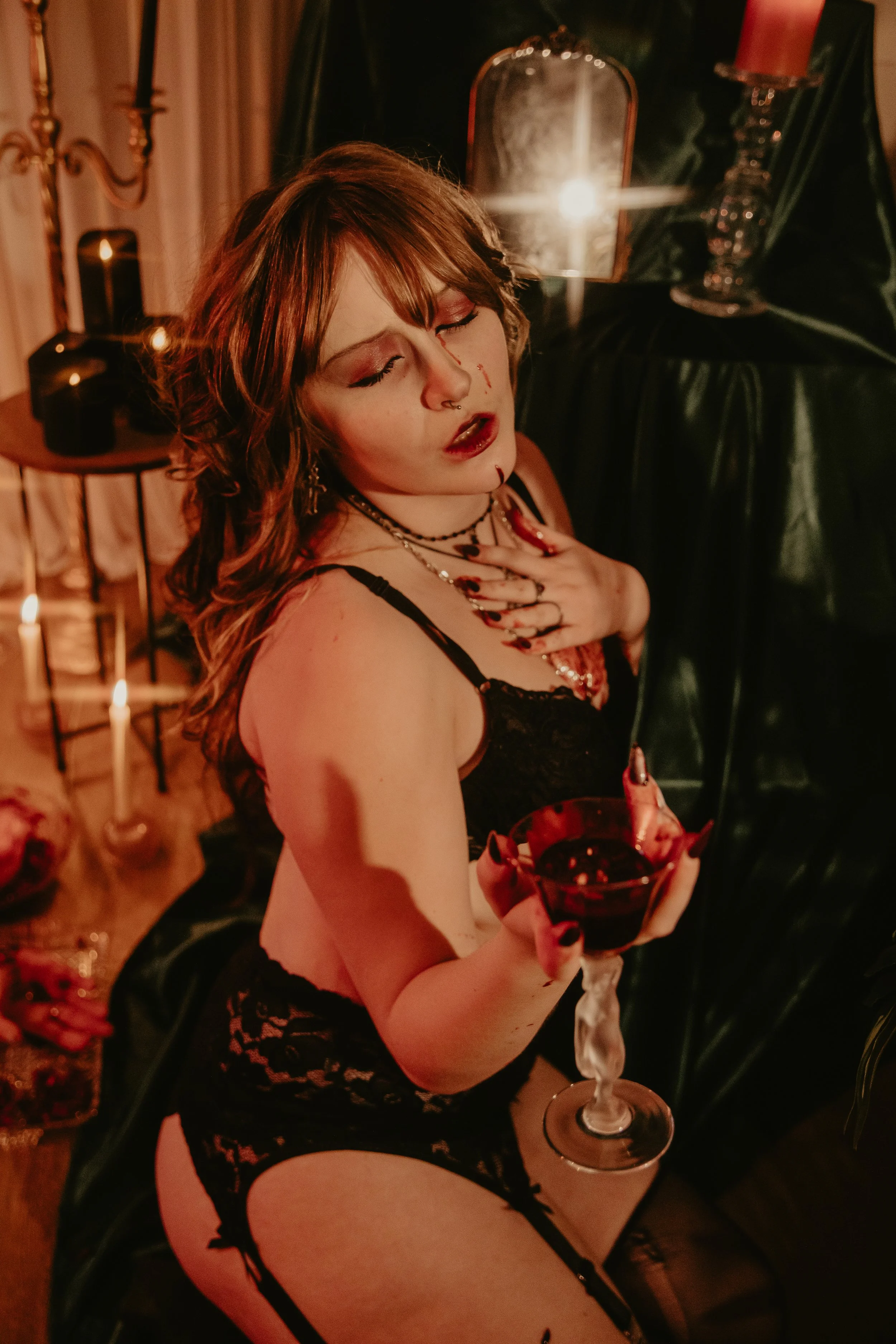 augustvampire_loveandlustre_82.jpg