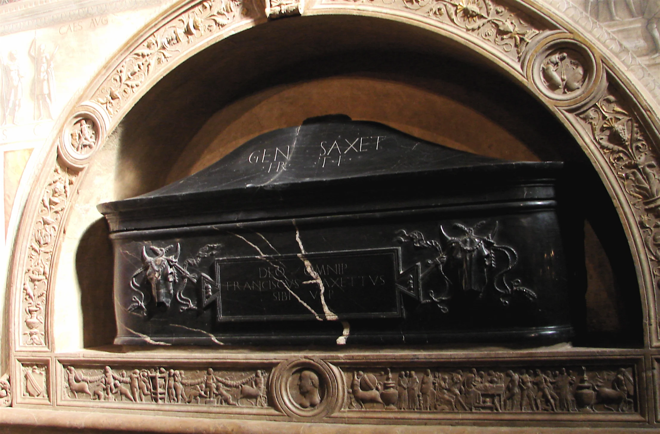  Page 18: Sarcophagus, Sassetti family chapel