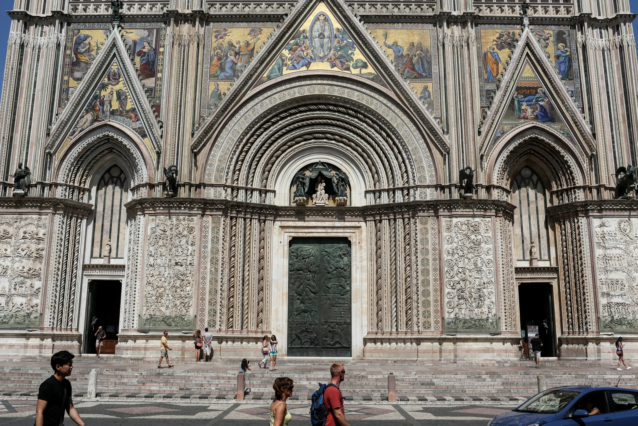 Page 41: The Façade of the Orvieto Duomo