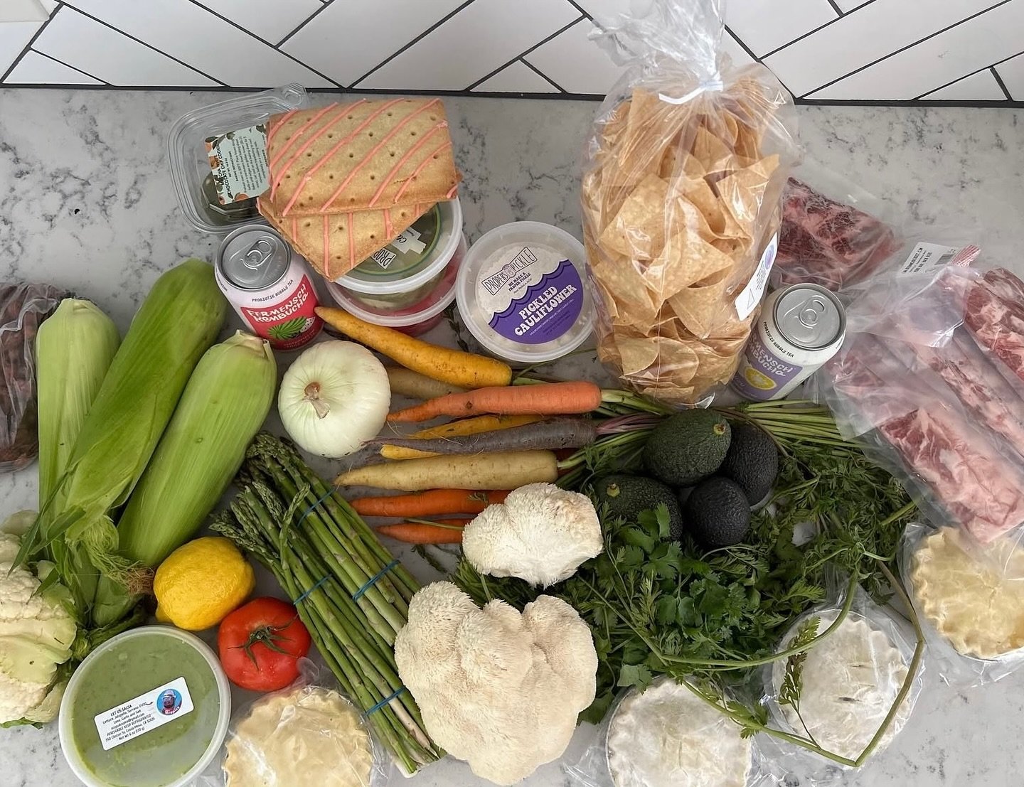 We love being apart of your farmers market haul!! @orangehomegrown 🍊🧡