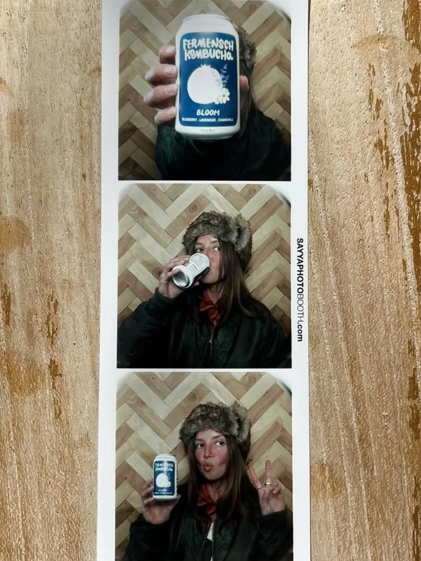 Tis the season for furry hats , flannels and kombucha !! ❄️☃️🧣🧤🧥🥂