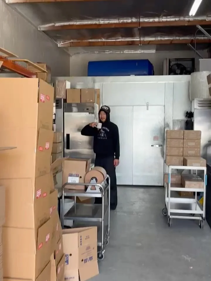 Don&rsquo;t forget to come get your Hanukkah apple booch! We&rsquo;re here until 5 :) 🕎💙