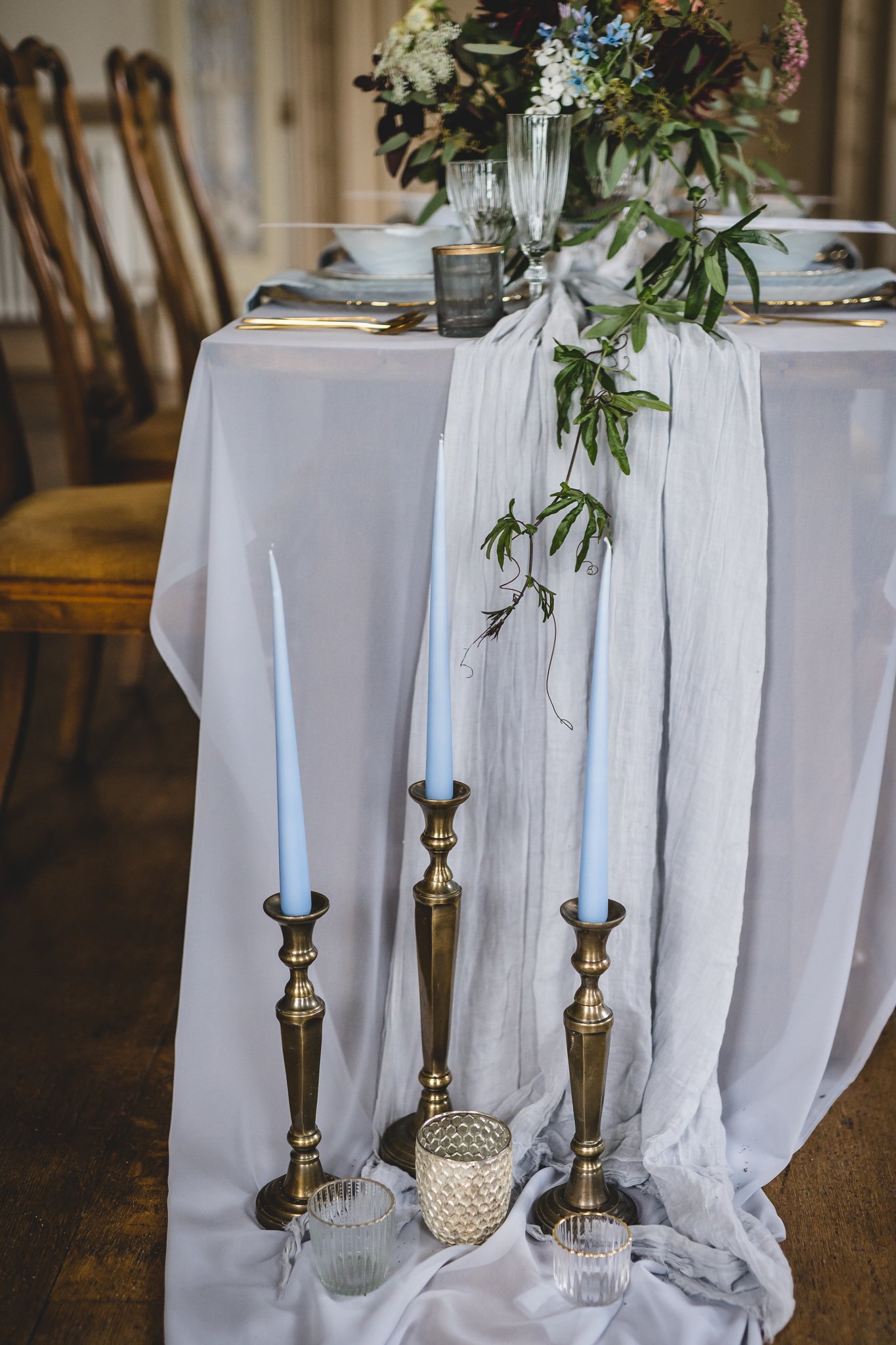 Blue &amp; gold timeless Wedding Table  Decor 