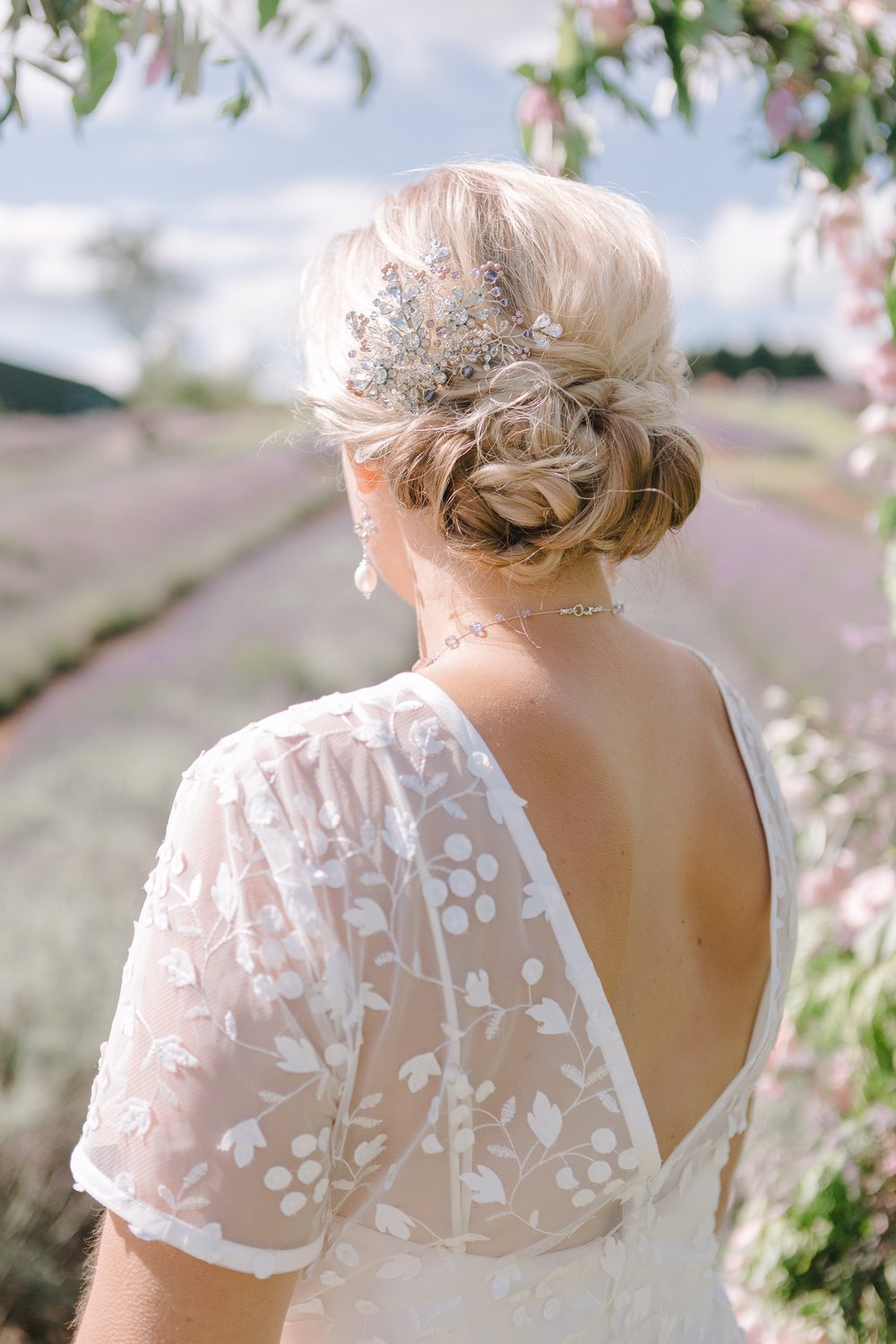 Relaxed wedding hair up do 