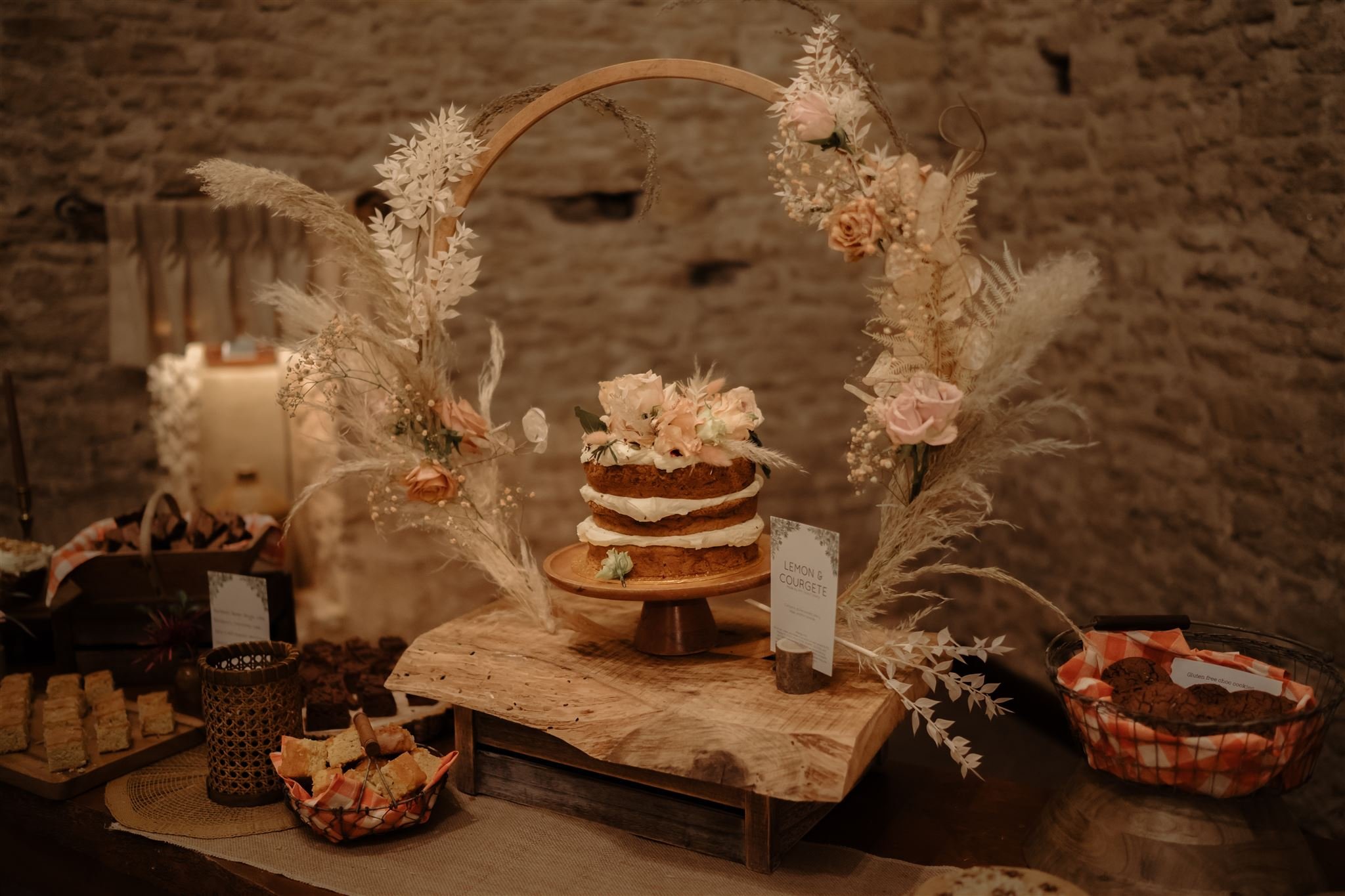Barn wedding cake hoop &amp; cake display 