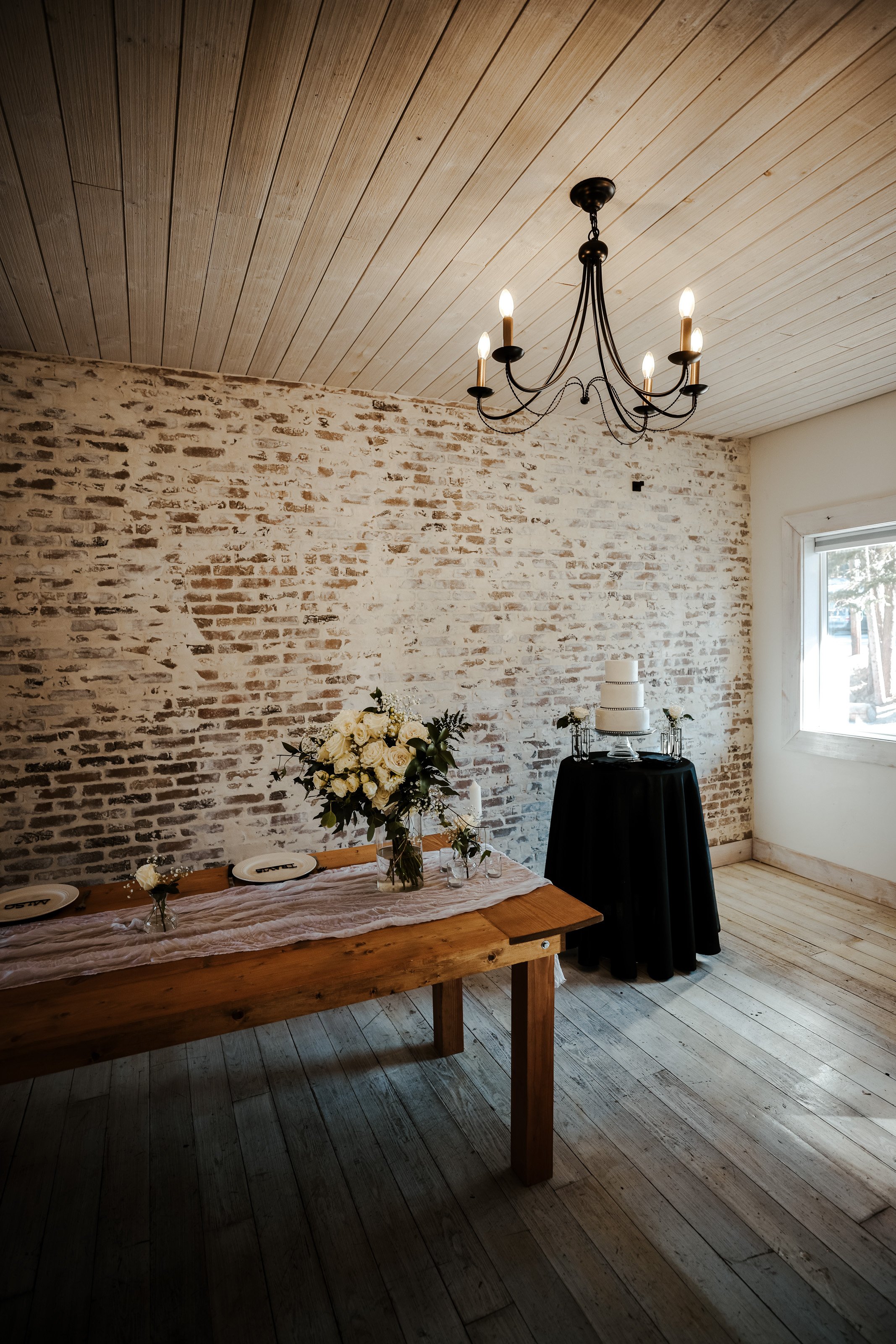 White washed brick wall wedding Scandia Inn