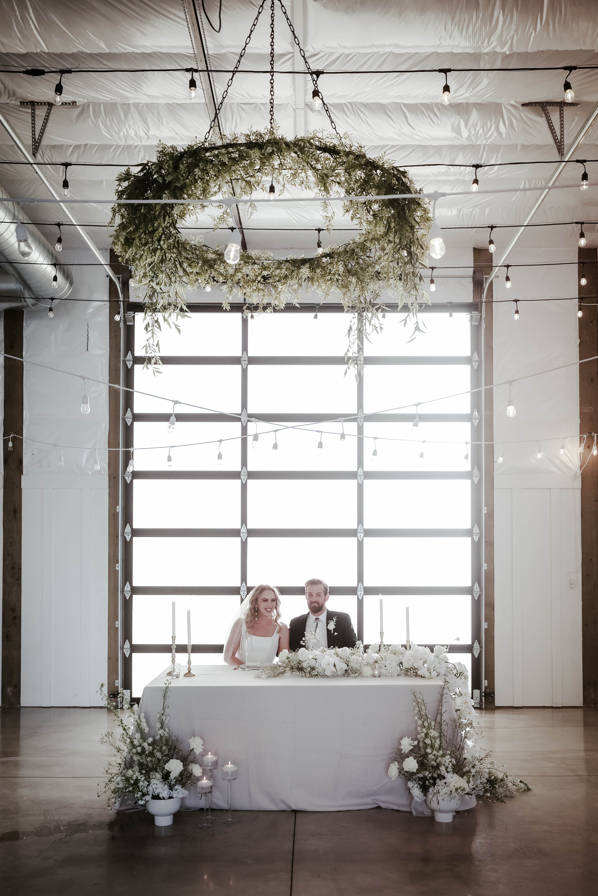 Wedding Couple with Wreath and Table (Copy)