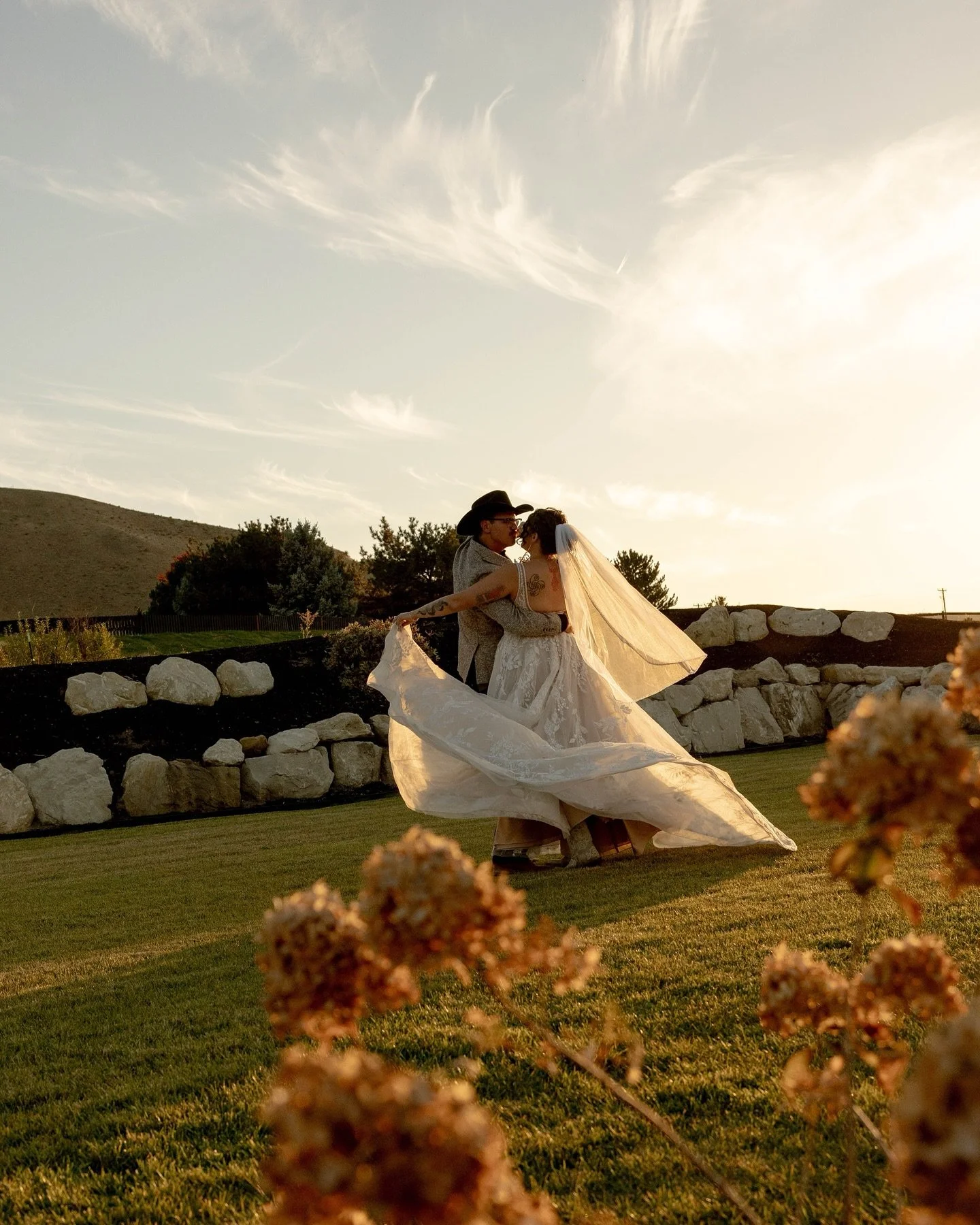 Here&rsquo;s to the kinds of weddings that feel like home. 💍✨ 

Kenzie + Riley - I adore you both!! 🤍

Couple | @kenzaga99 + orileybomb
Photographer | @amyisacsonphoto 
Associate Shooter | @sagedonnellyimageryllc 
Hair + Makeup | @belleluxurybridal