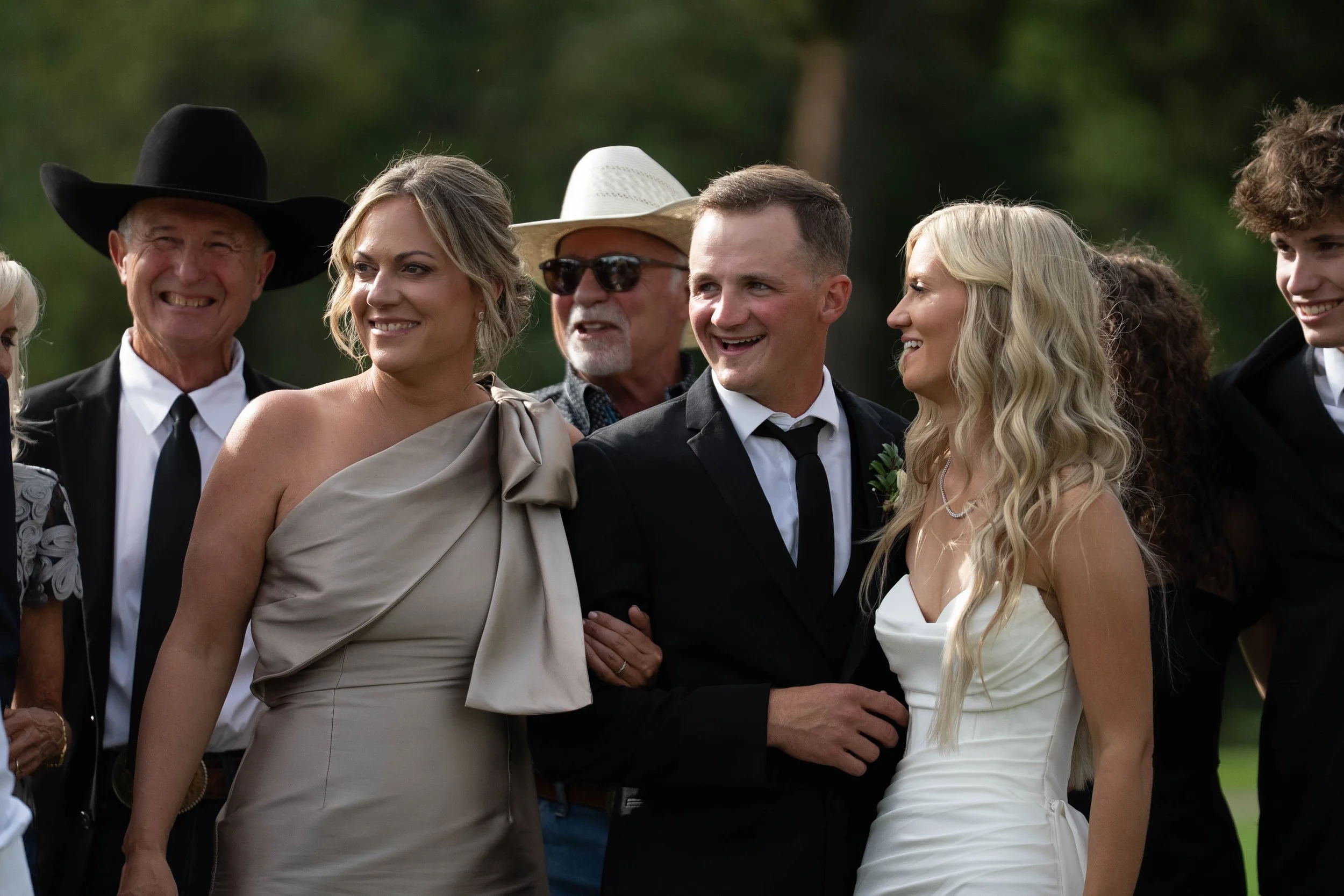 Candid-Family-Wedding.jpg