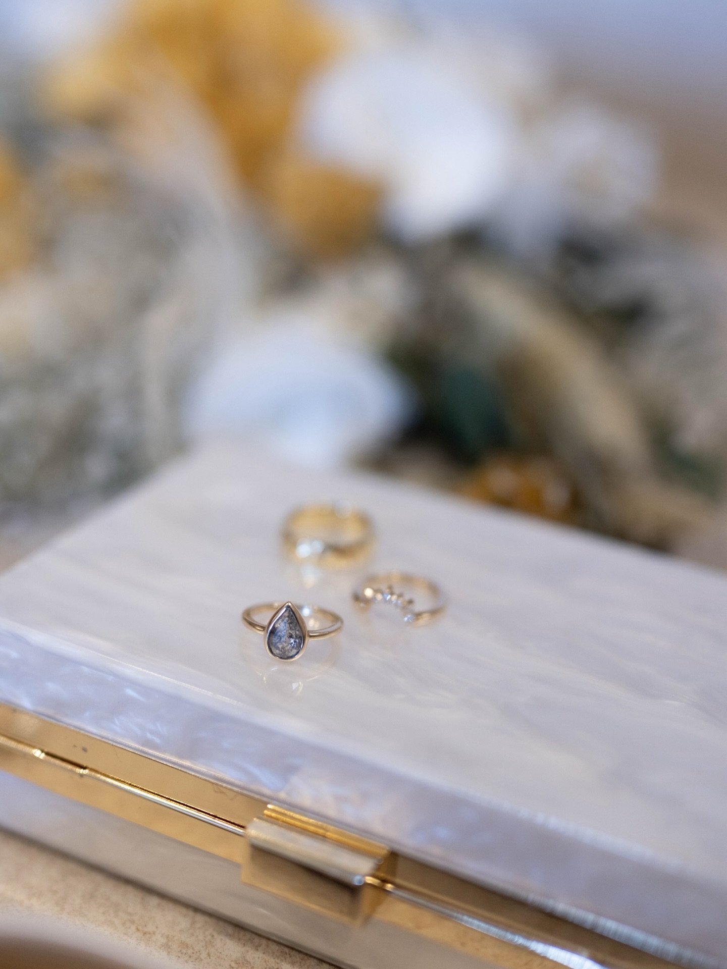 All the lovely things... ✨

Wedding day moments with the sweetest @allie.wagner33 + @badb0ywawa 🤍💍 

Getting Ready | @shorelodge
Photographer | @amyisacsonphoto
Venue | @jugmountain 
Gown | @bbbridalboise
Suit | @boss
Hair + Makeup | @katie.paull.m