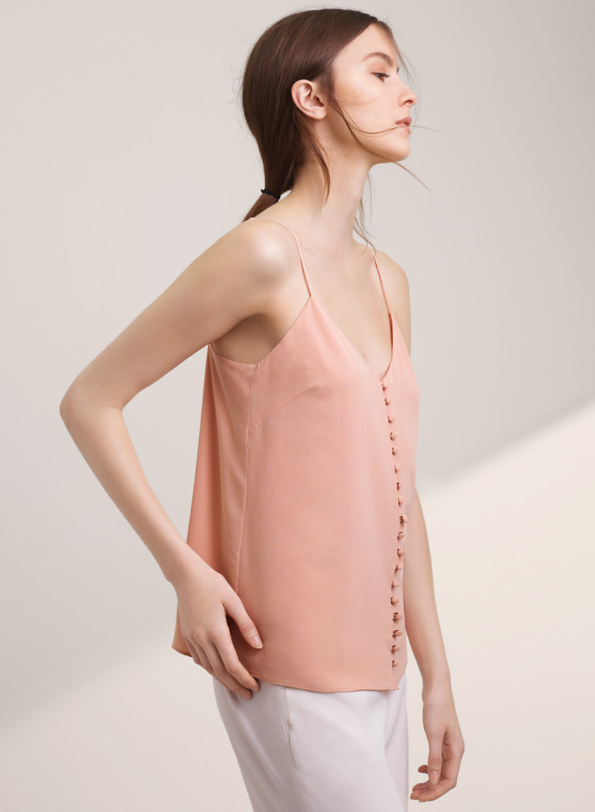 Wilfred MARQUIS CAMISOLE This top - in black - is on the top of my next shopping list! It reminds me of the ARE YOU AM I KAEDE camisole that I've been lusting after, but can't bring myself to buy! this will definitely be a great substitute till then though.