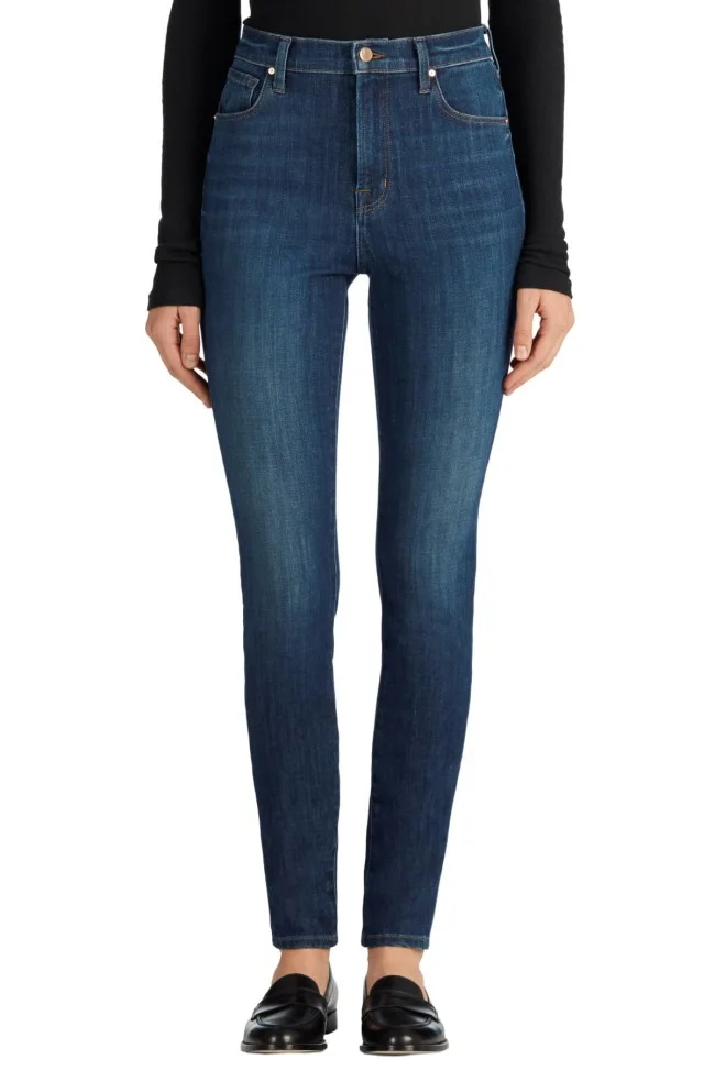 JB000254_Carolina_Thrill_FR.650w.jpg