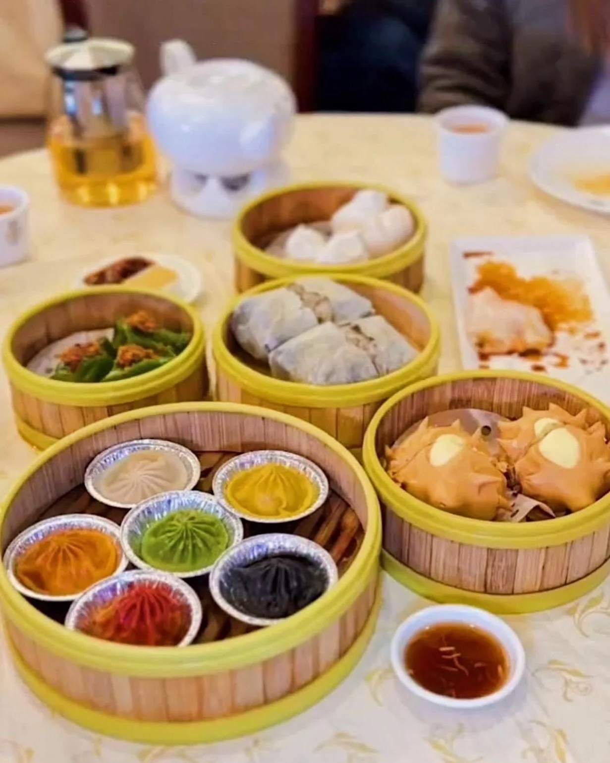 Afternoon tea with dumplings and dim sum? Ab-so-lutely 😌

📸 feeding.the.hangry

#koipalace #dimsum #bayareaeats