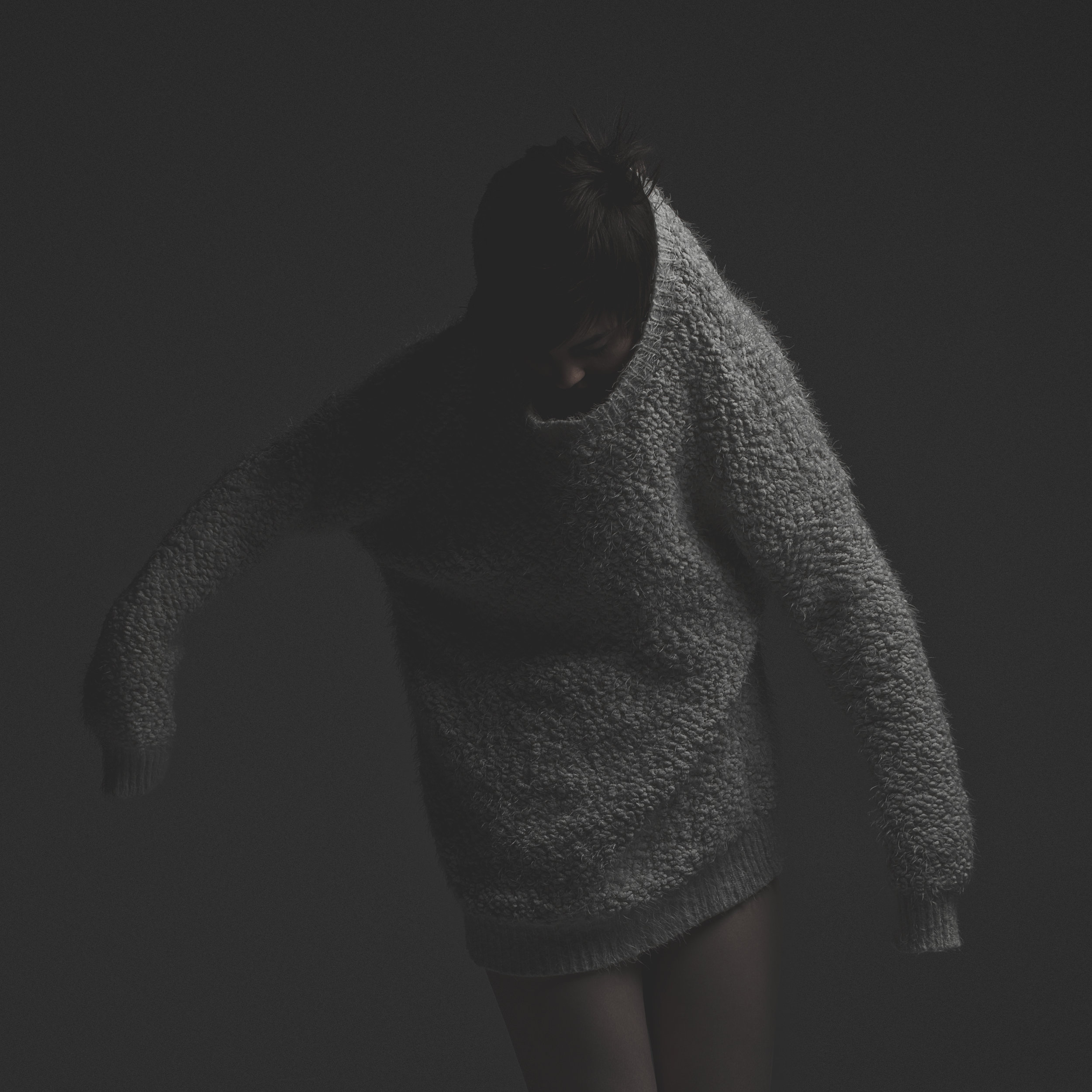 © duston-todd-womens-fashion-sweater-studio-portrait.jpg