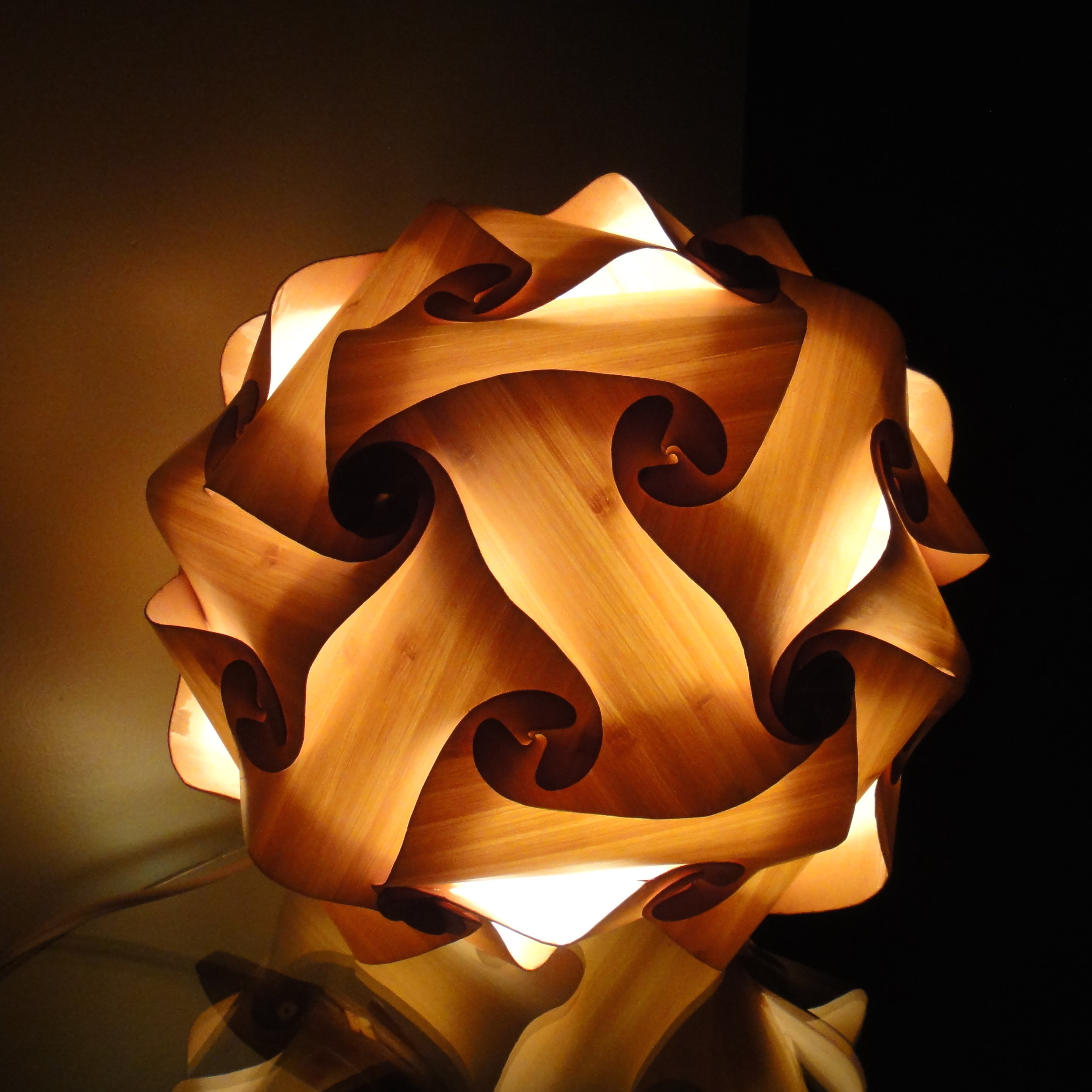 Bamboo Veneer Lamp