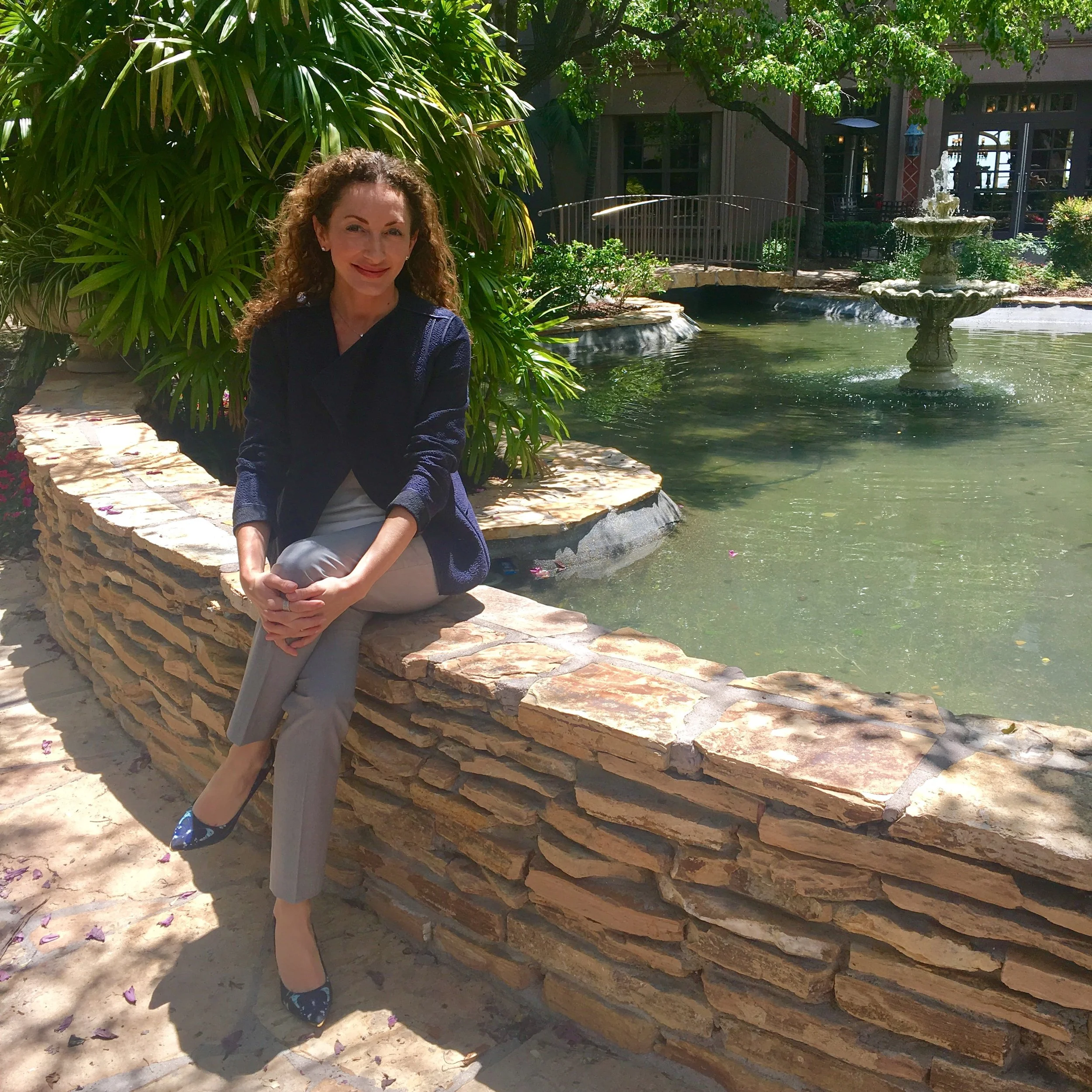 Day two sitting at the table (as we say) for the USC Department of Ophthalmology. In my favorite work-wear pants - the Sloan from @bananarepublic which are professional and cute right off the rack. I hope you showed up in some way today to #lovewhatyoudo and #lovewhatyouwear (butterfly shoes are Ted Baker and jacket is Vince -- love their jackets!)