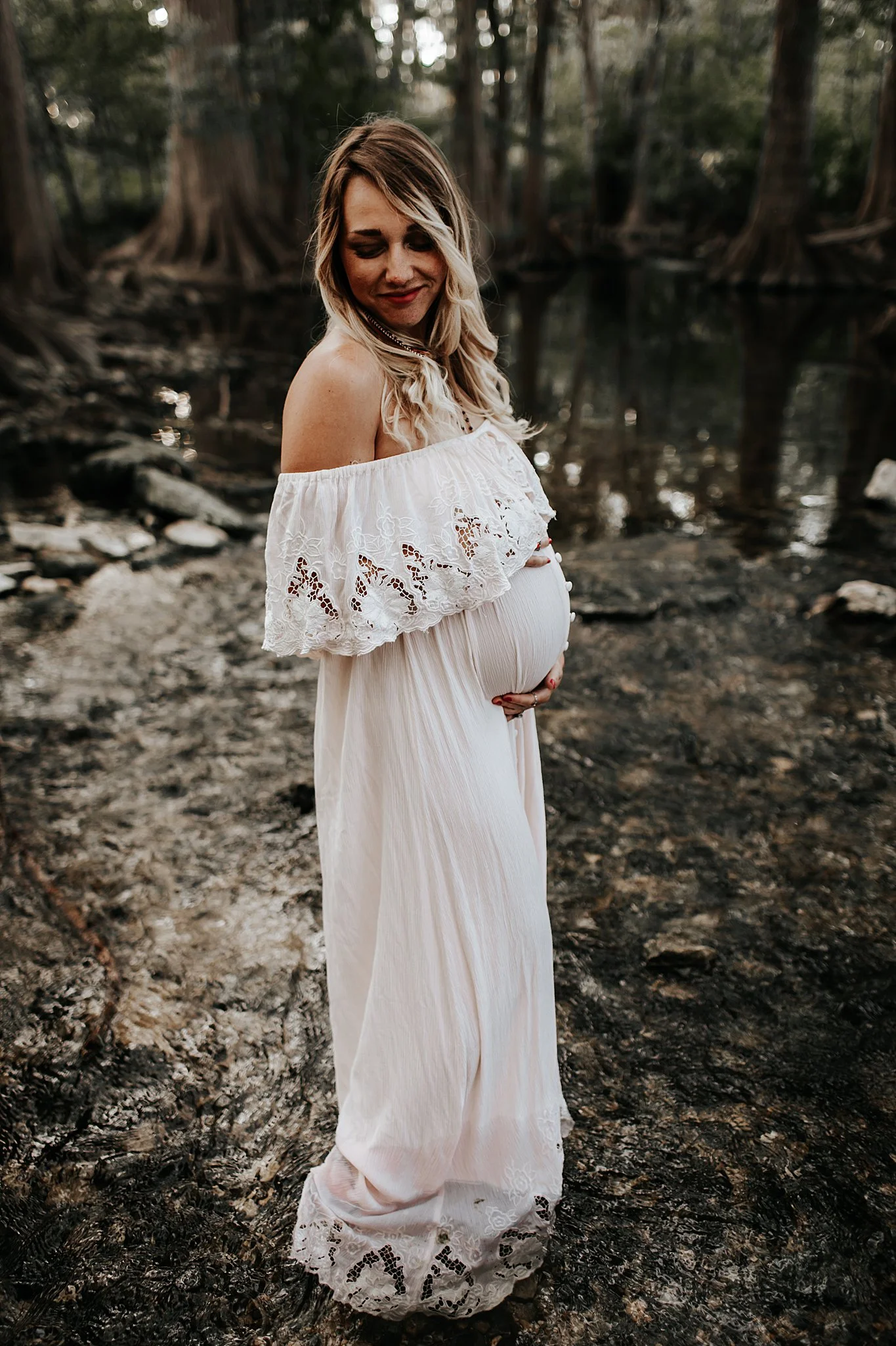 Shannon-San-Antonio-Maternity-Photographer-35_WEB.jpg