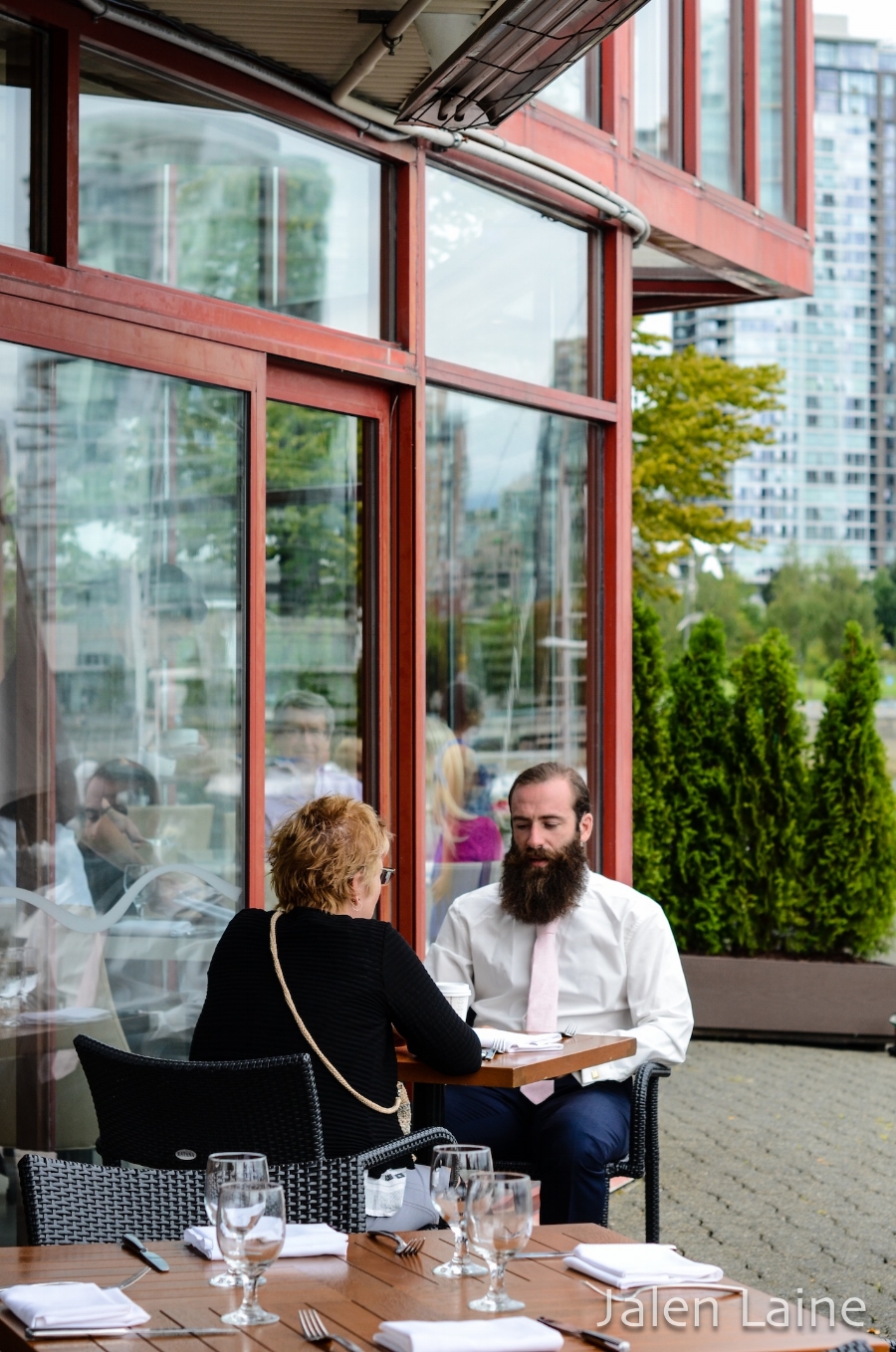 After a morning haircut and beard re-shaping, Mike and his mom had brunch down at the hotel restaurant while waiting to head over to to the ceremony location.
