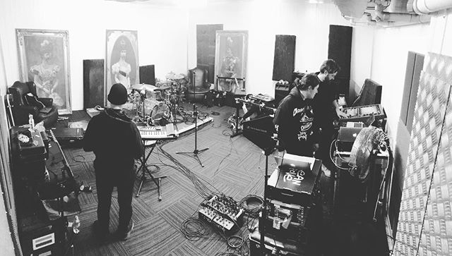 @runningtouch dropped in a couple weeks ago to prepare for the National tour. Thanks to @adqtav for the recommendation! .
.
#melbournemusic #productionrehearsal #livemusic #stkilda #theforum #eventcraft #theespy #maxwatts #deluxebackline #bhss #produ