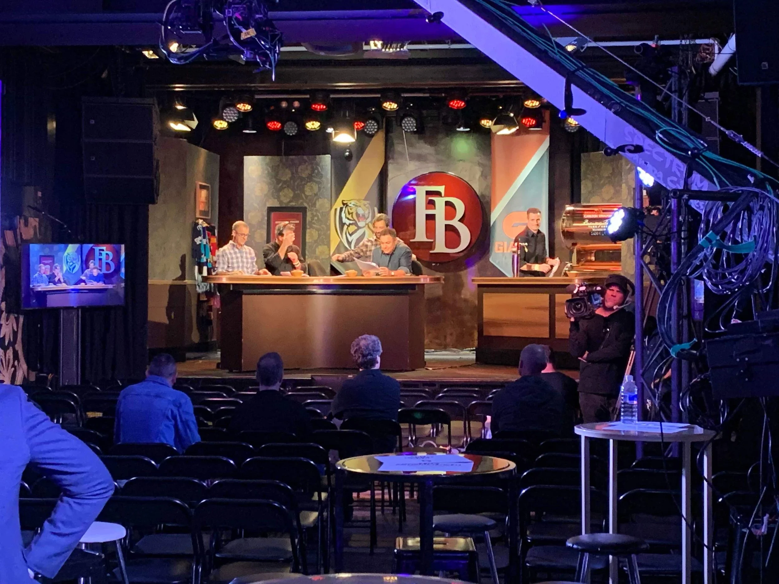 Channel 7 Front Bar - The Espy