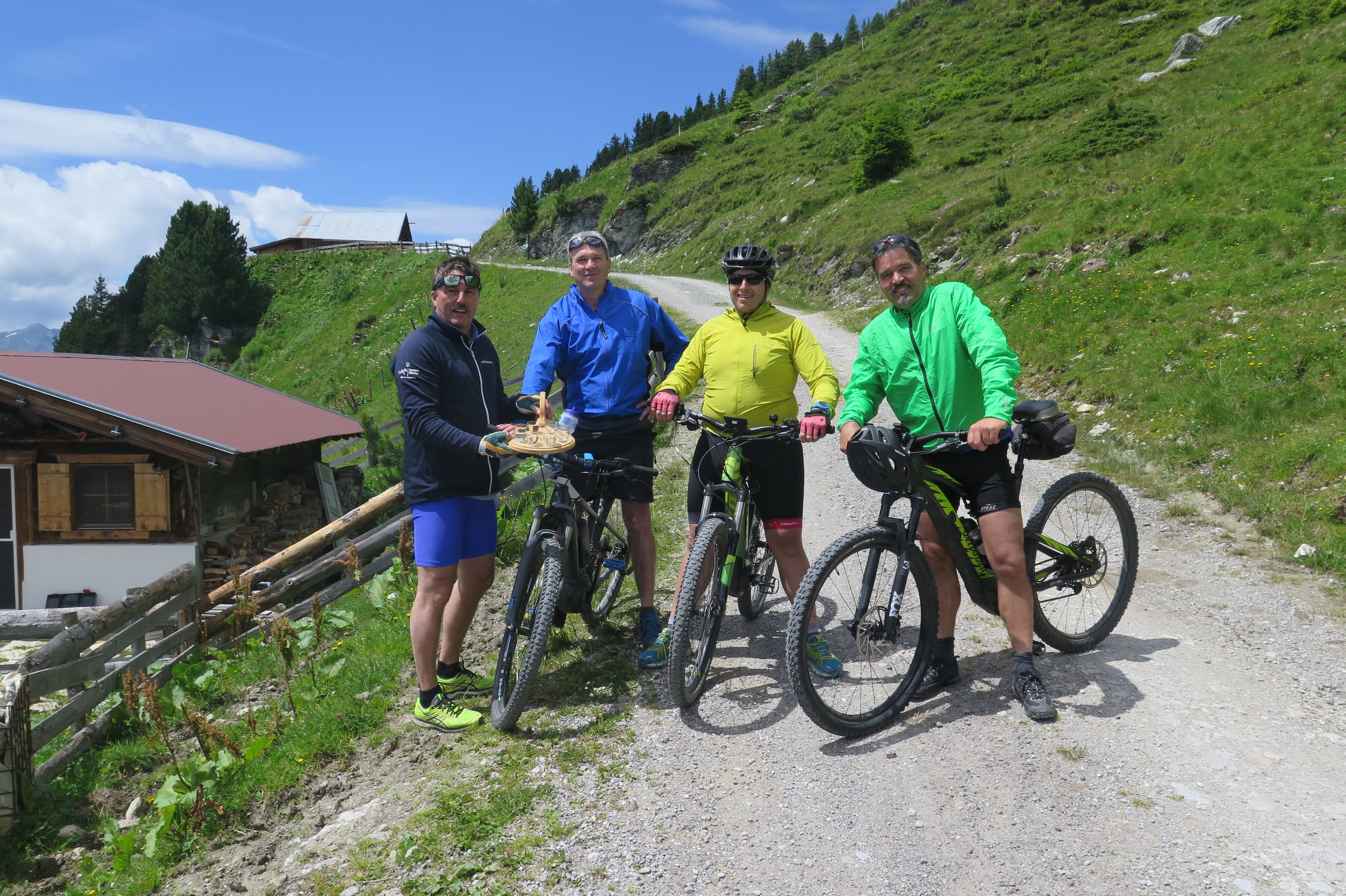 Bike Tour von Zell am Ziller über die Kreuzwiesenalm nach Gerlos