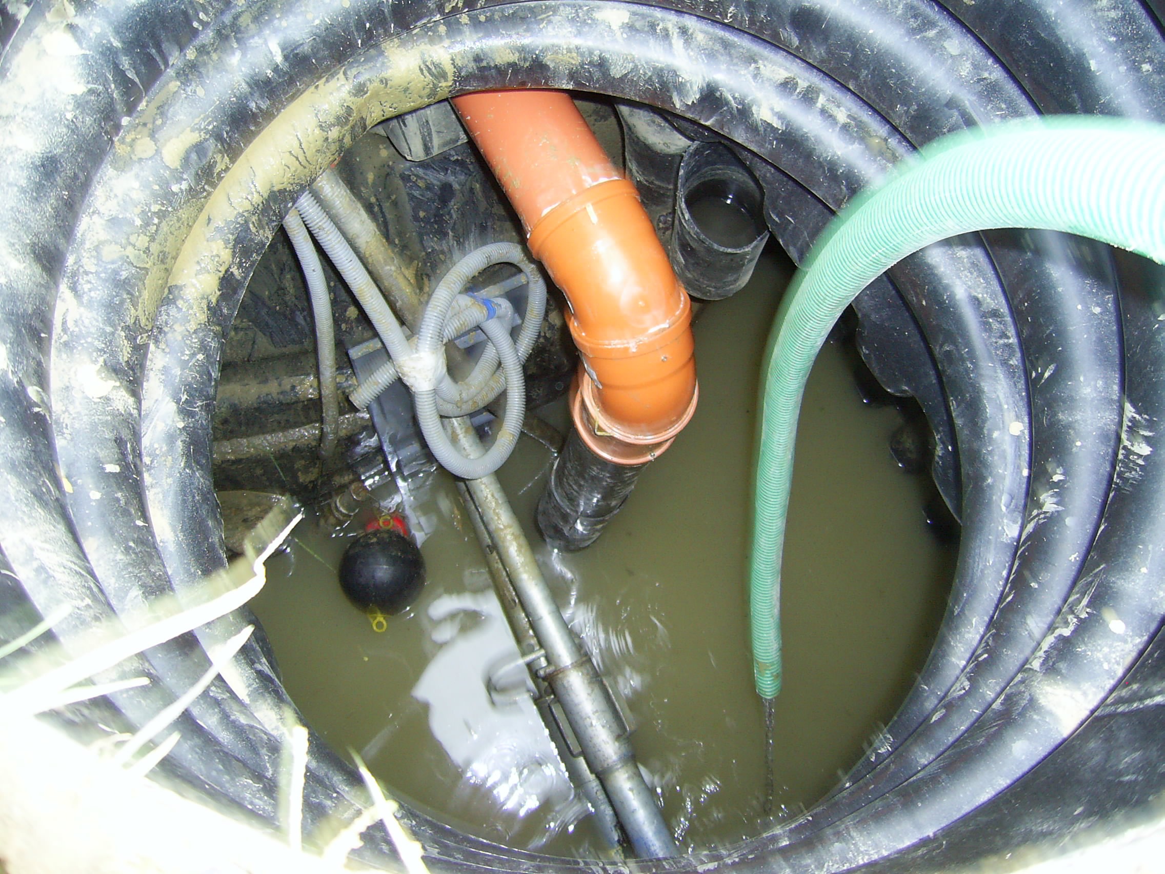 sewage-system-253719.jpg