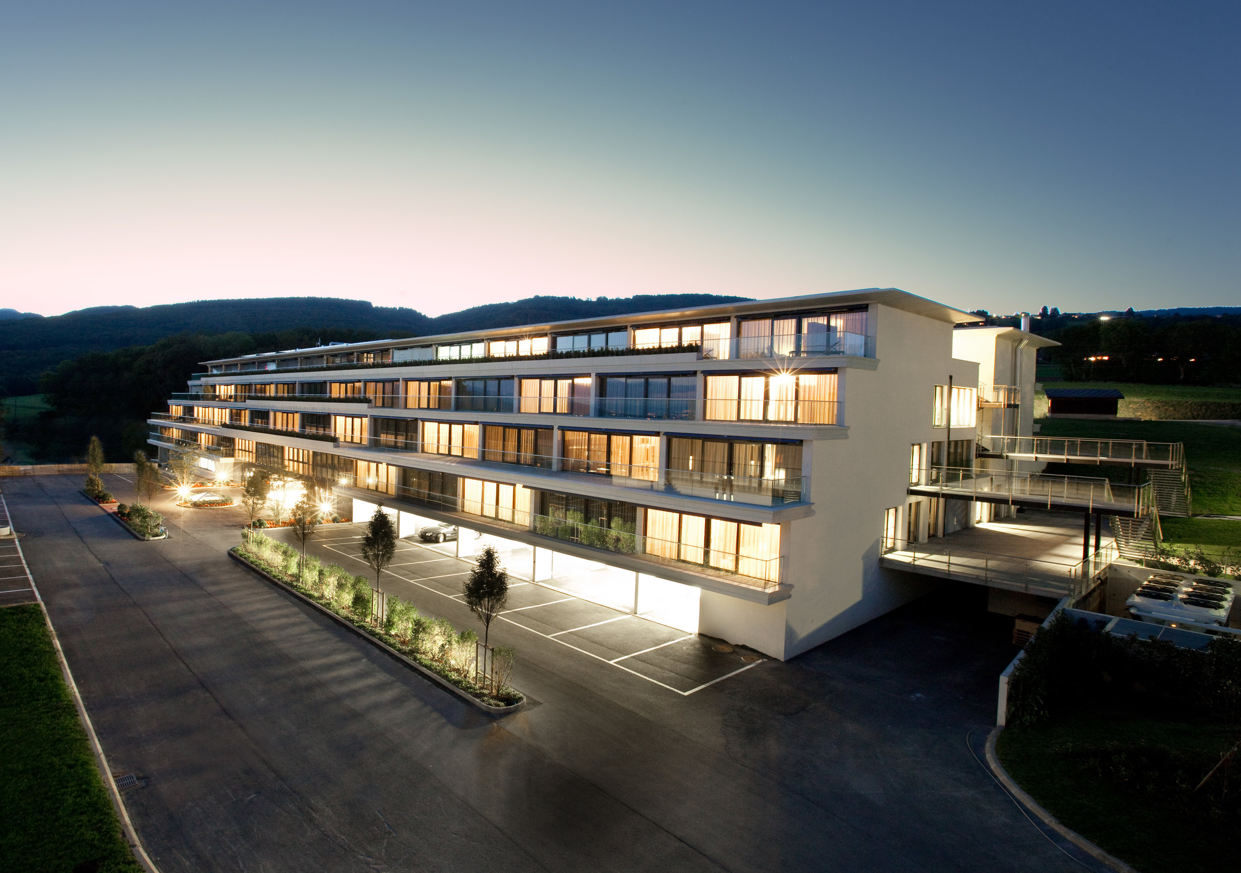 Promoting Swiss Excellence medical tourism at Nescens Clinique de Genolier