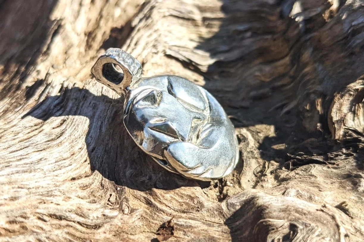curledupfoxpendant2.jpg