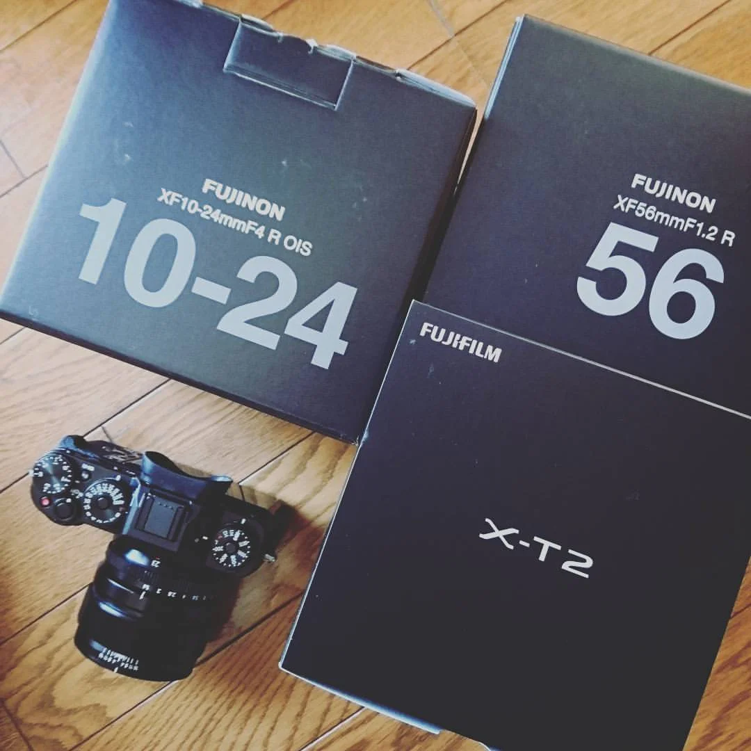 本日限定値下げ中 Fujifilm X-T2 ミラーレスカメラ 本体 オマケ付き