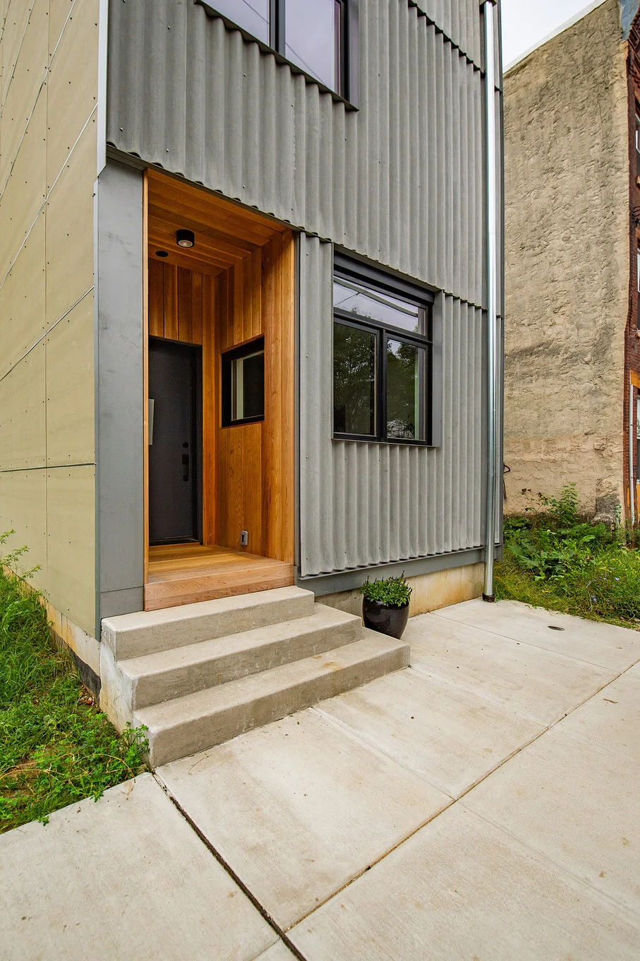 1908 Cambridge St - High Res-21-3129670.jpg