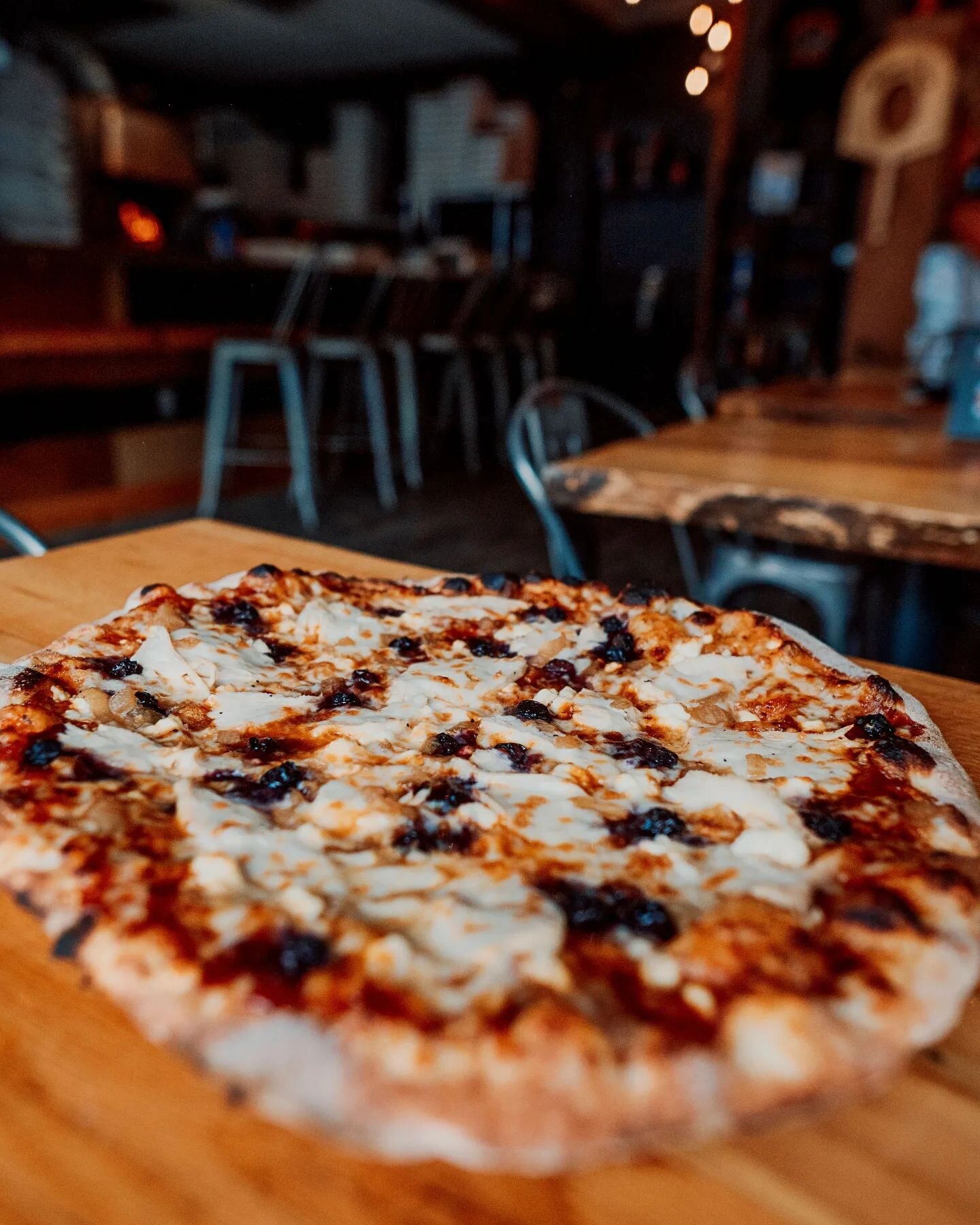 it's blueberry season 🫐😋 #thememphis
.
.
#newhavenpizza #newhavenpizza #blueberrypie #ctpizzarestaurants #cteats #ctfood #ctlocal #pizzapizzapizza #pizzalove #bbqchickenpizza #pizzaholic #bbqpizza  #newhavensmallbusiness #connecticutpizza #connecti