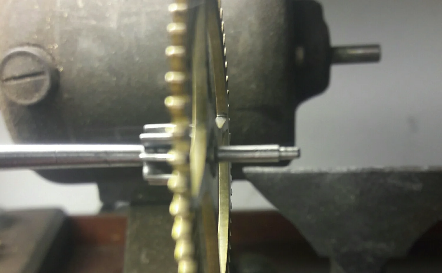 A half of a rotation . Notice how close to the tool rest the shaft is now. 