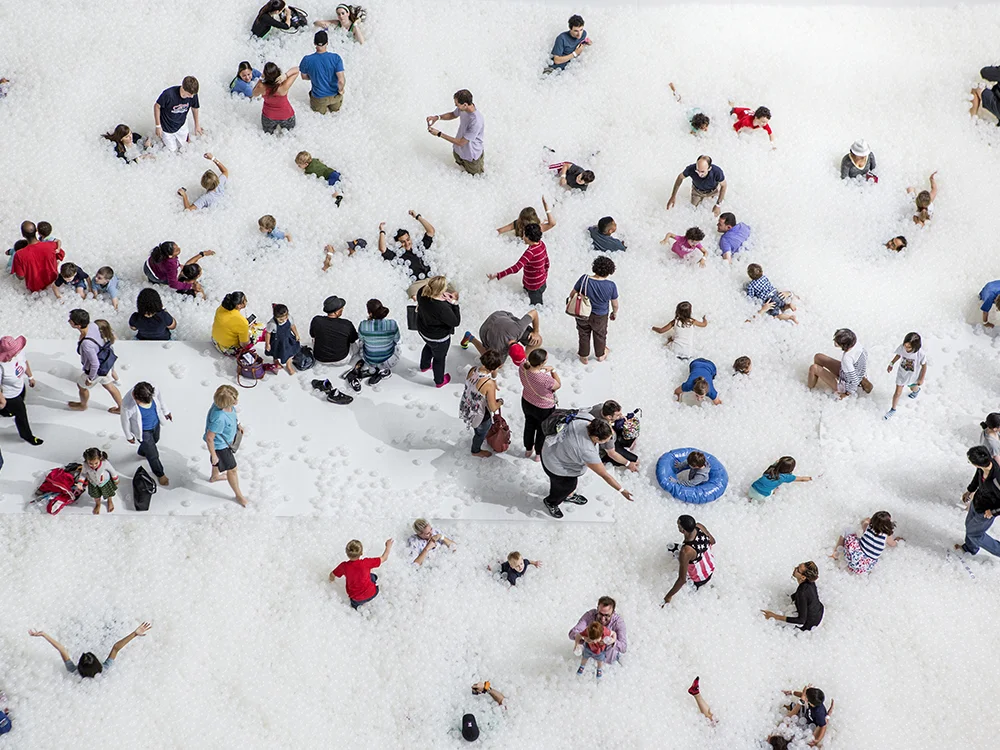 snarkitecture-the-beach-dc-01-noah-kalina.jpg
