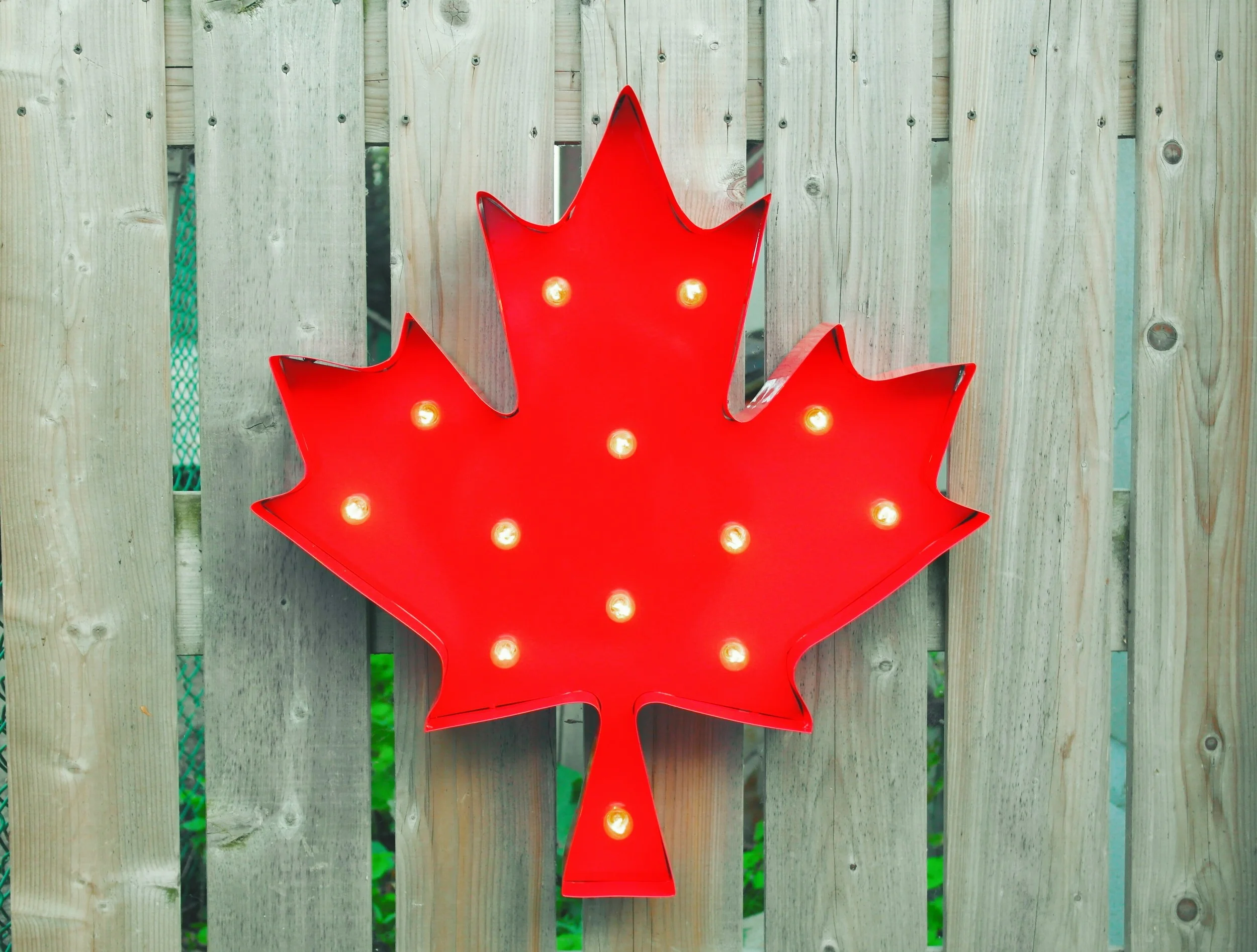 Maple Leaf marquee - Canada, Cottage Decor