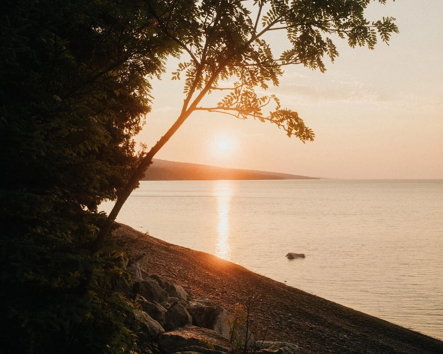 north shore mornings.