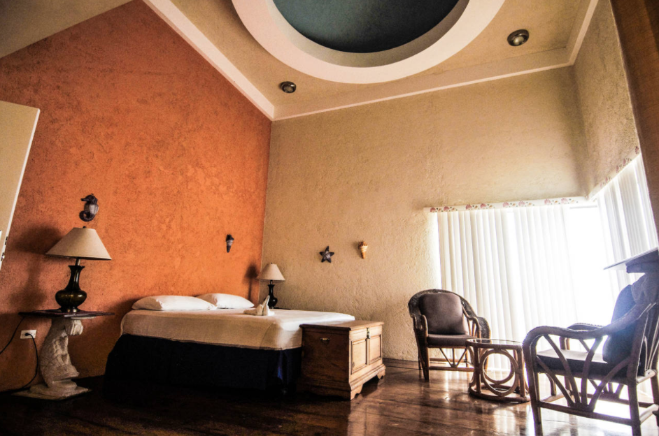 Master Suite - Room 1.png