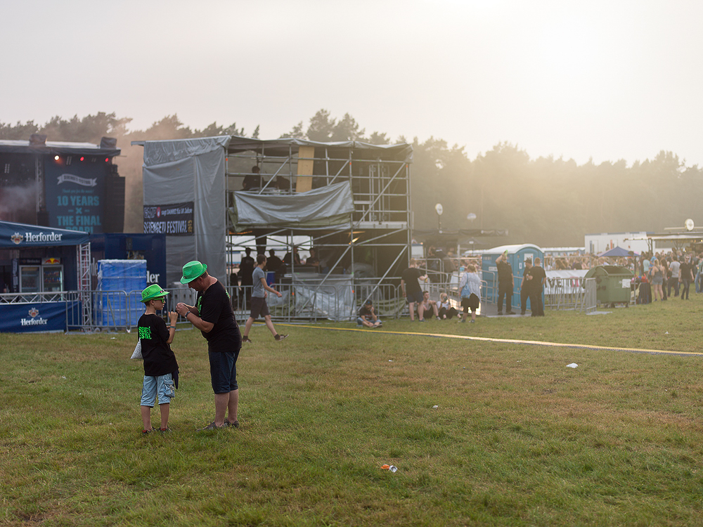 Serengeti Festival 2015: Patrick Pollmeier (Fotograf) dokumentiert das letzte Serengeti Festival in Schloß Holte - Stukenbrock