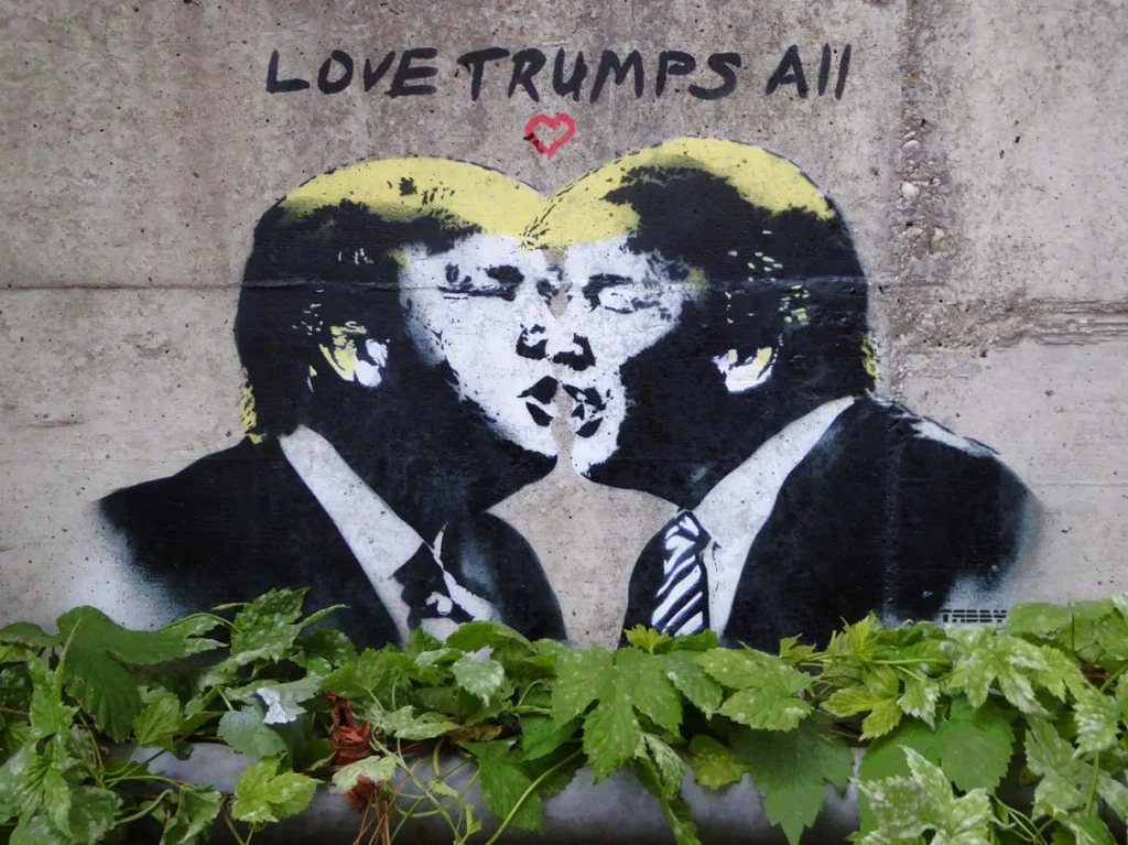 Donald Trump, Love Yourself