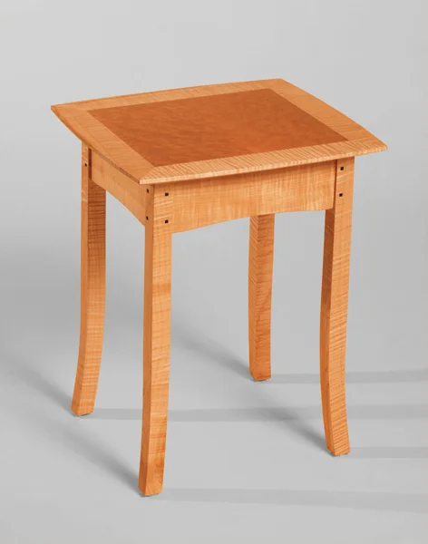 QUATRO END TABLE