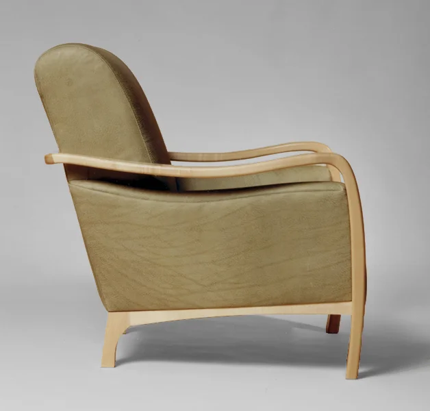 ERICK ARM CHAIR - SIDE VIEW