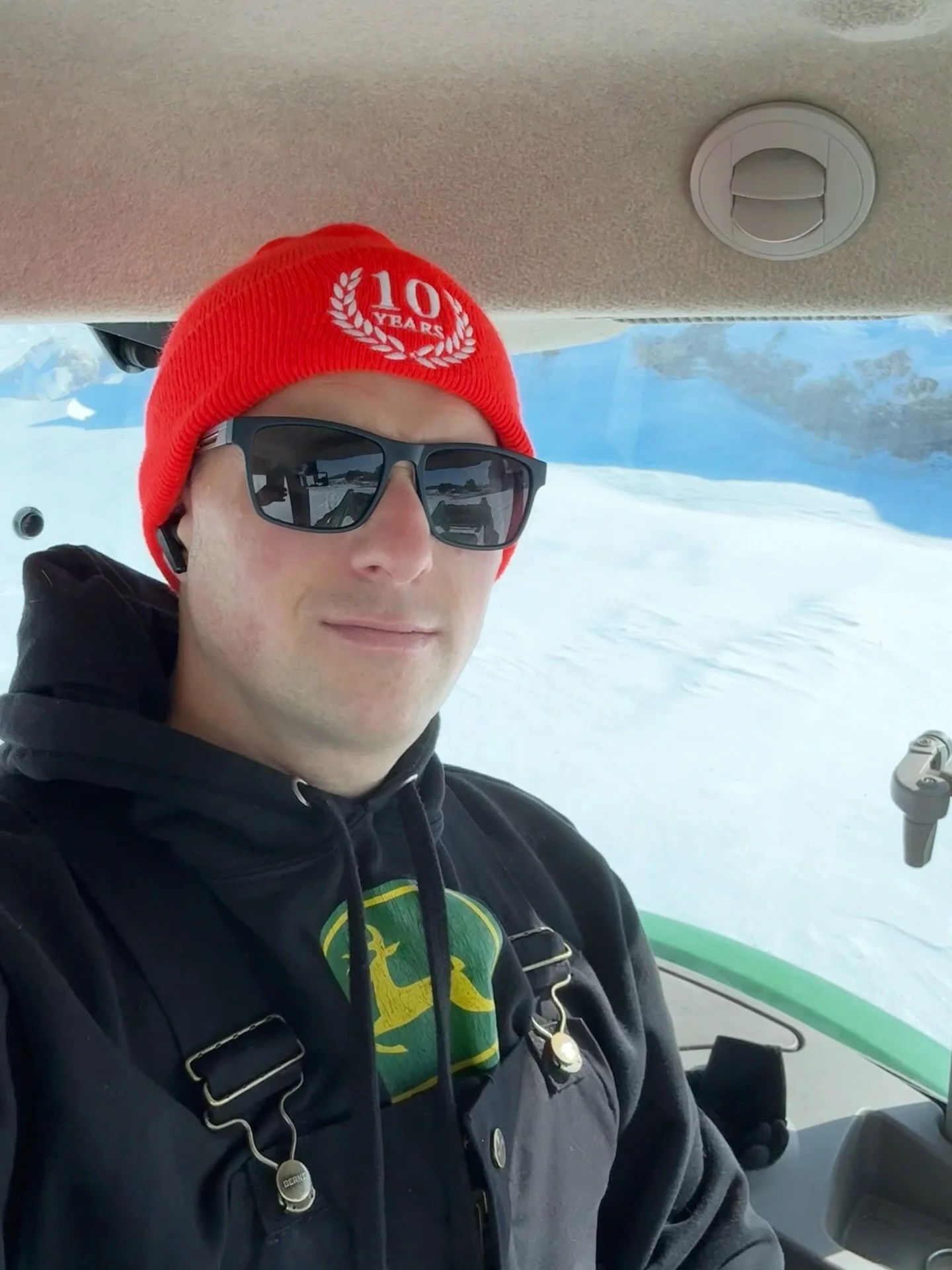 Tractor selfies 💯😂🐕

#theboysofgrasscattleco